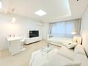 Small deposit and all furnished house in Seoul