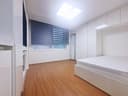 Small deposit and all furnished house in Seoul