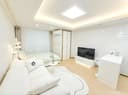 Small deposit and all furnished house in Seoul