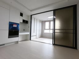 강남역, 역삼역 도보 5분 거리, 신축 5년, 사업자, 5층, 남향