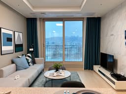 High-floor, , ARC required, 850K won, 100M won.