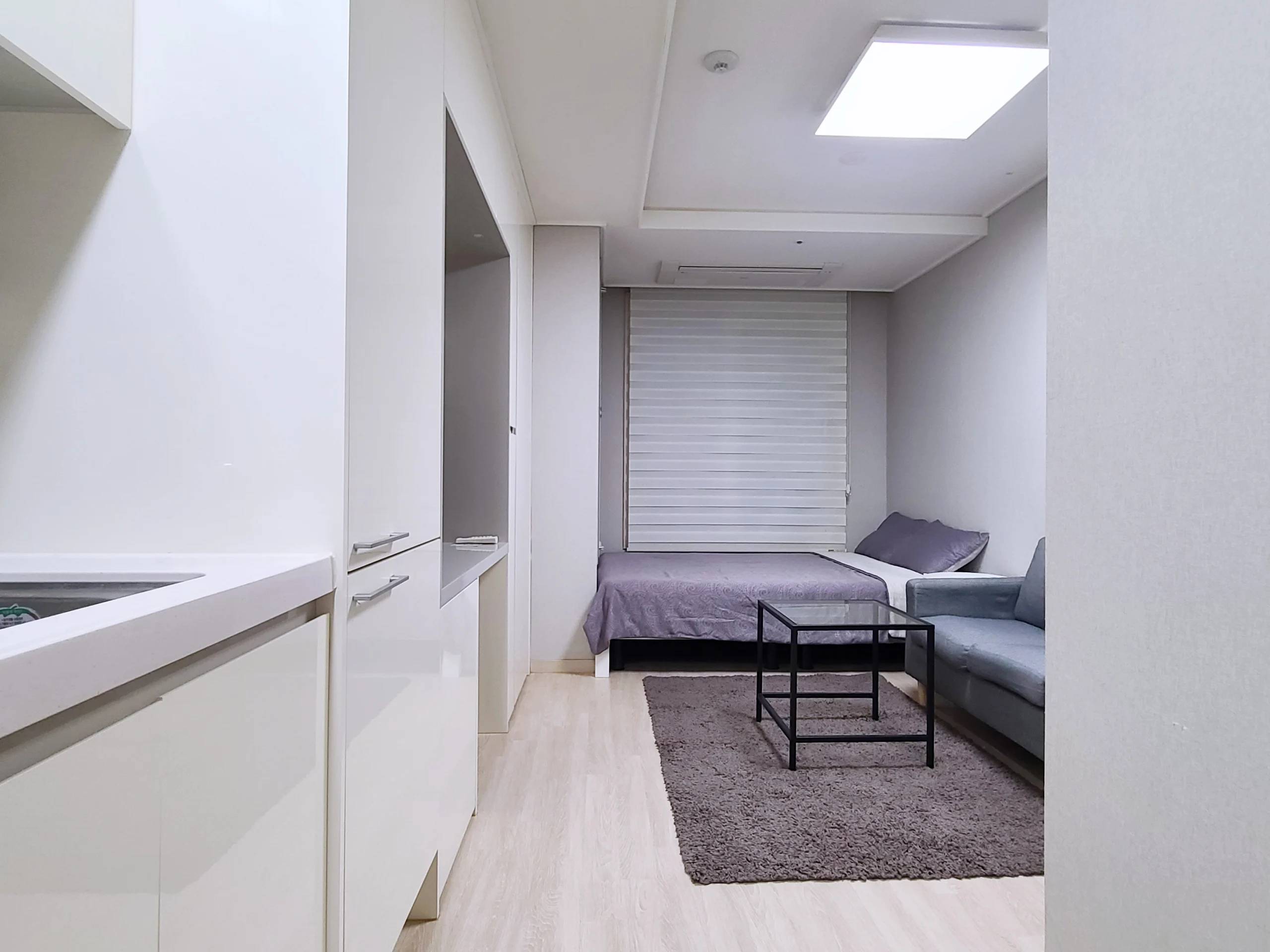 Small deposit and all furnished house in Seoul - photo 1