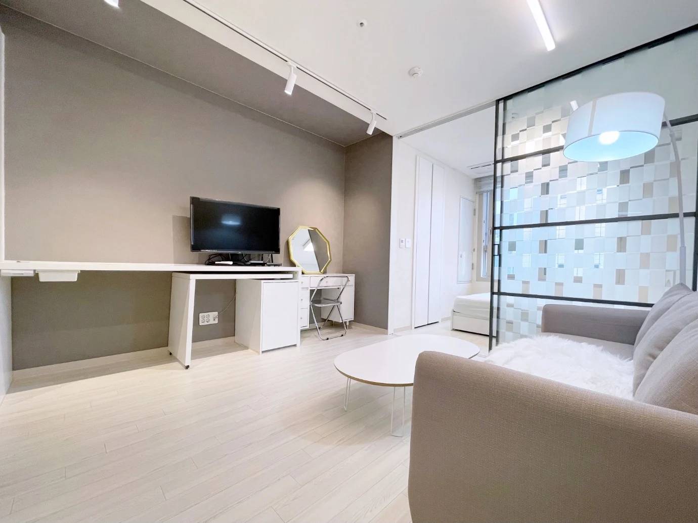 Small deposit and all furnished house in Seoul - Foto 2