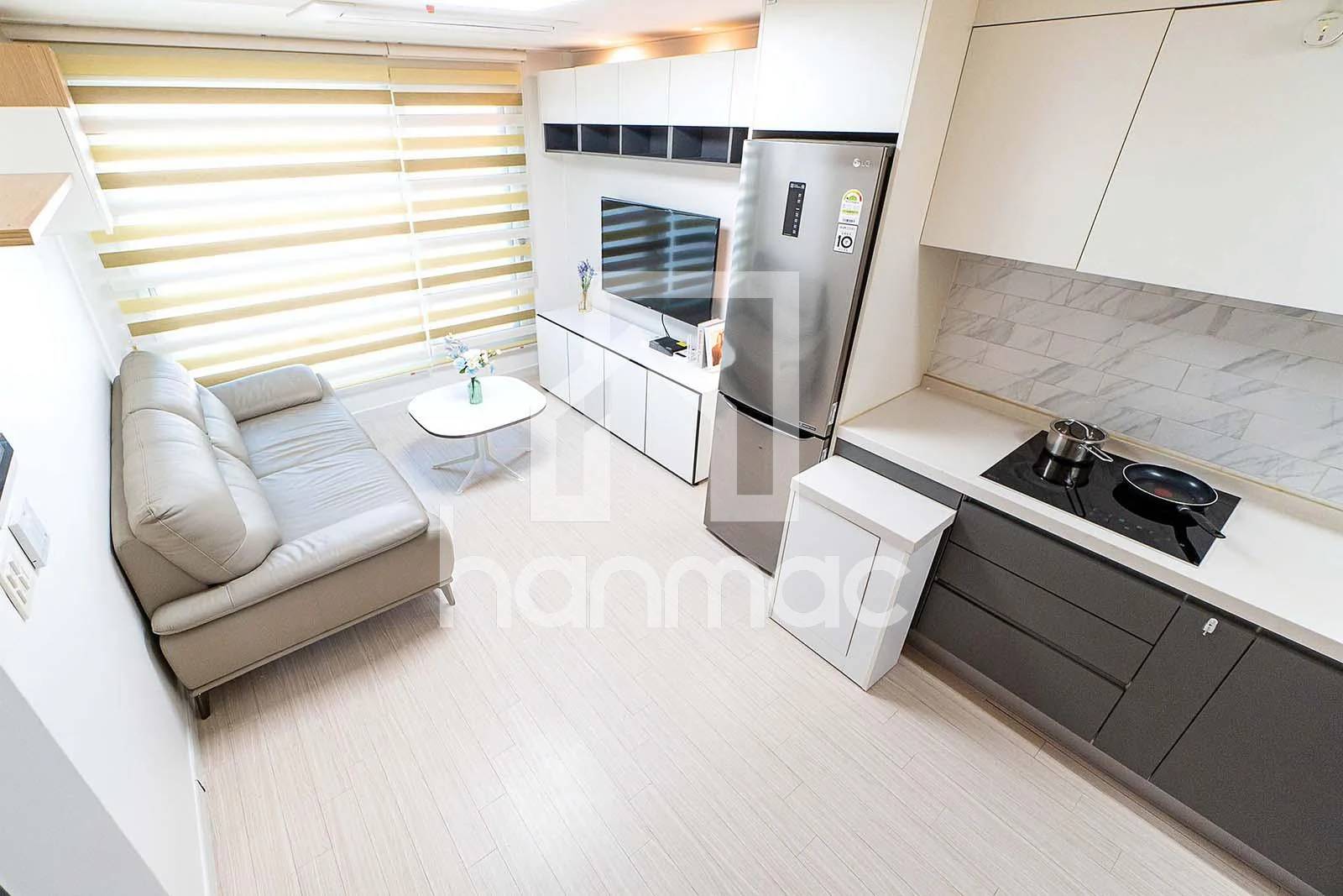 Small deposit and all furnished house in Seoul - photo 1