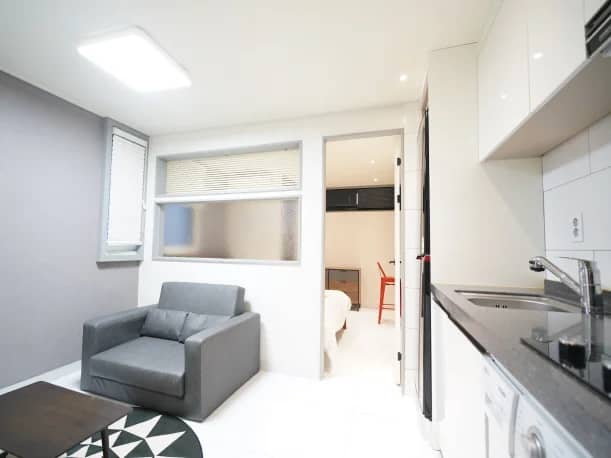 Small deposit and all furnished house in Seoul - photo 1