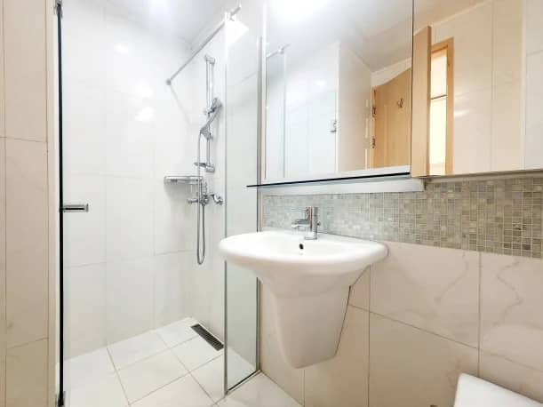 Small deposit and all furnished house in Seoul - photo 2