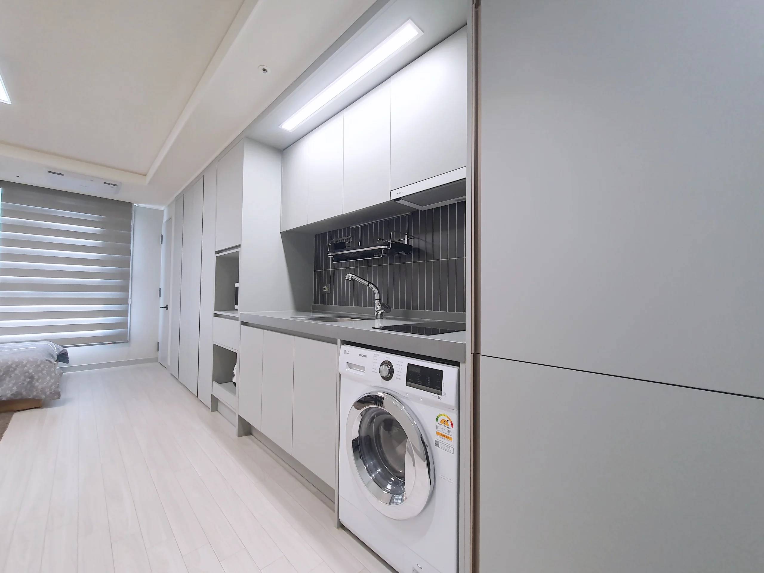 Small deposit and all furnished house in Seoul - photo 2