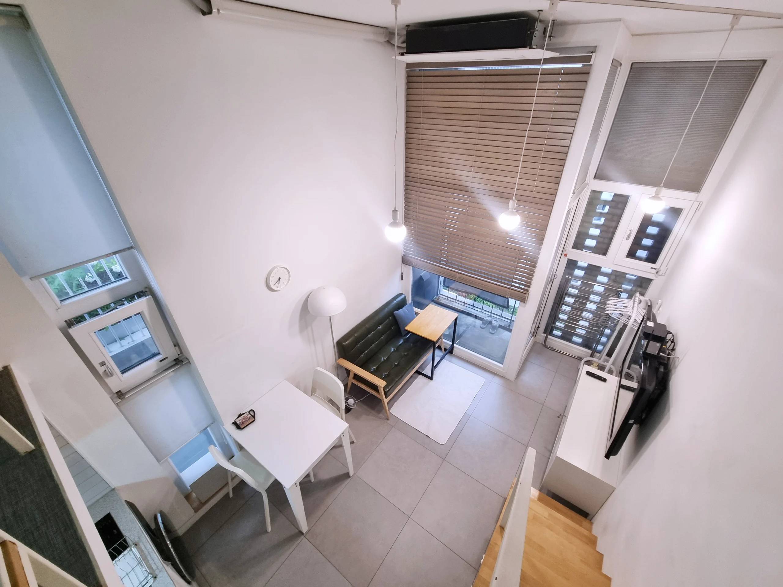 Small deposit and all furnished house in Seoul - photo 1