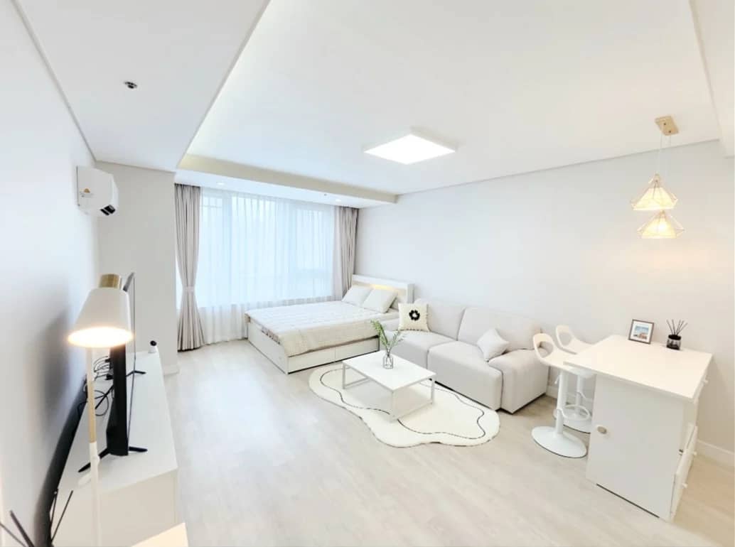 Small deposit and all furnished house in Seoul - photo 1