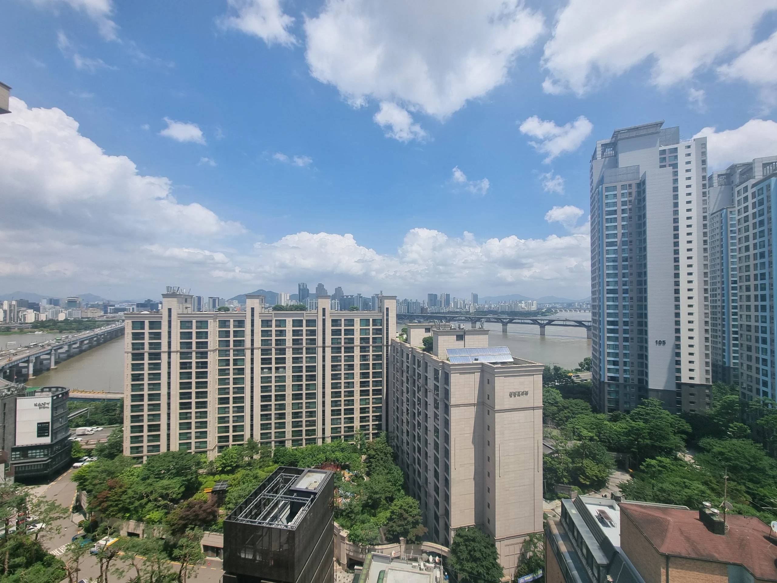 Small deposit and all furnished house in Seoul - photo 1