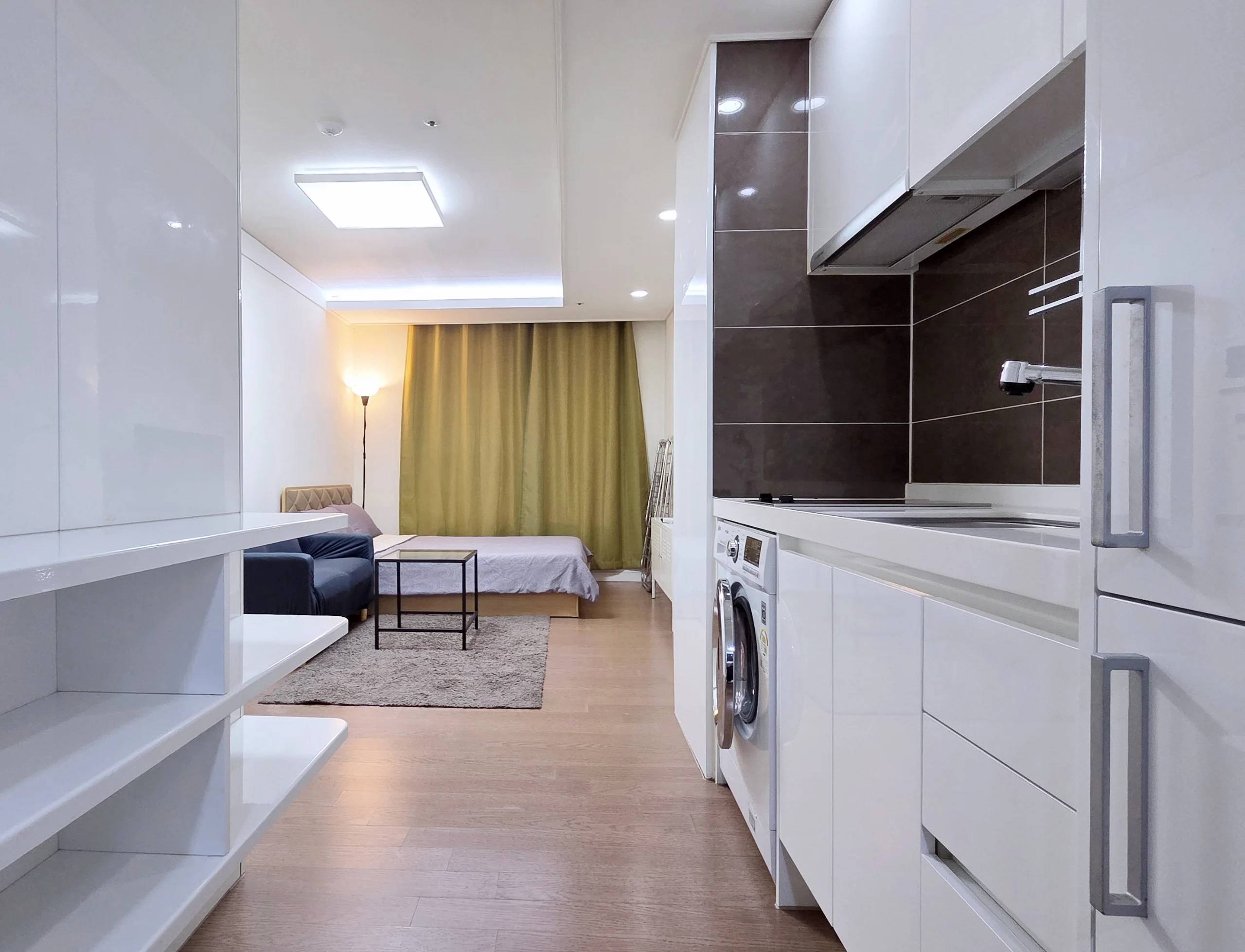 Small deposit and all furnished house in Seoul - photo 1