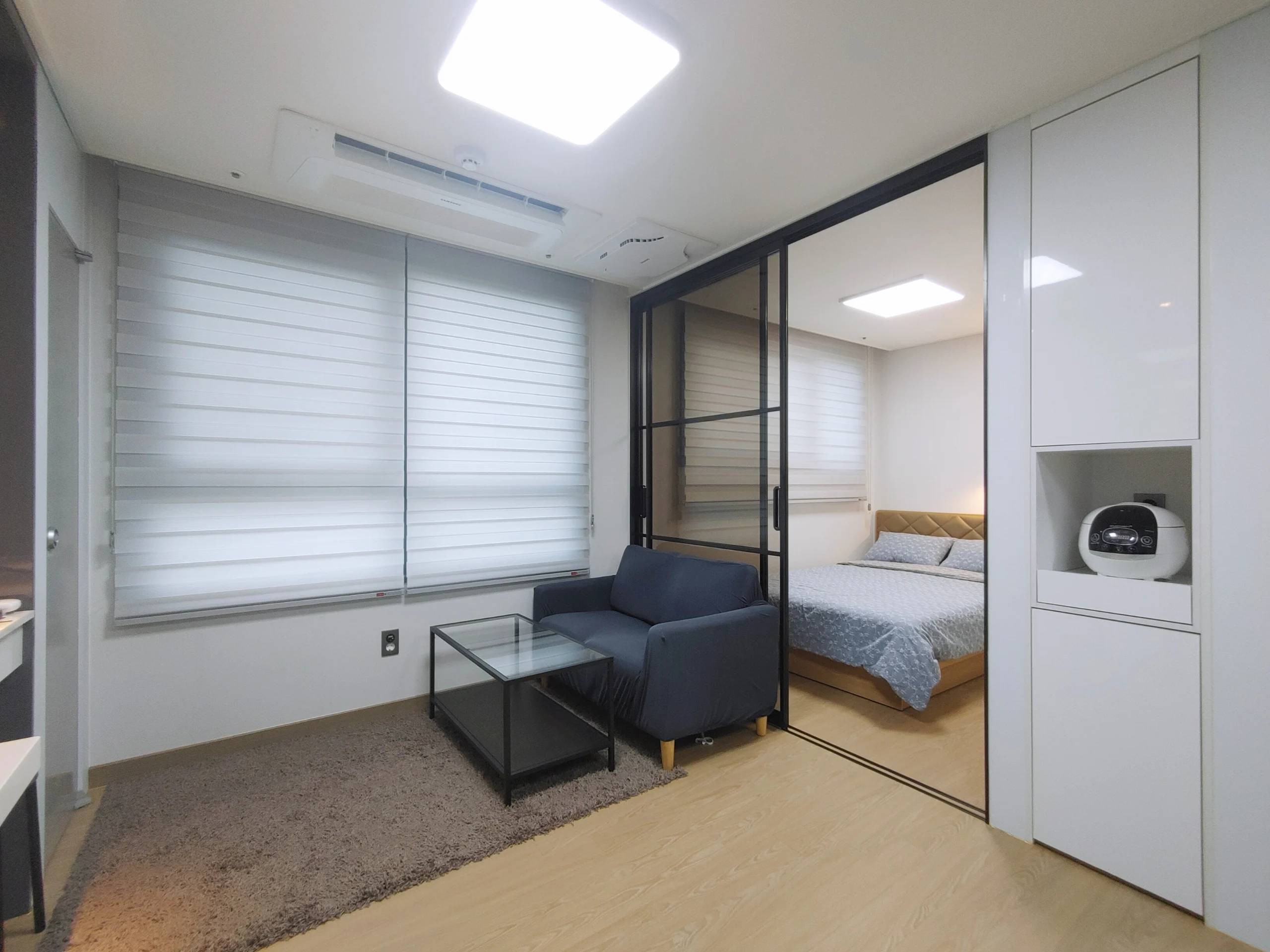 Small deposit and all furnished house in Seoul - photo 2