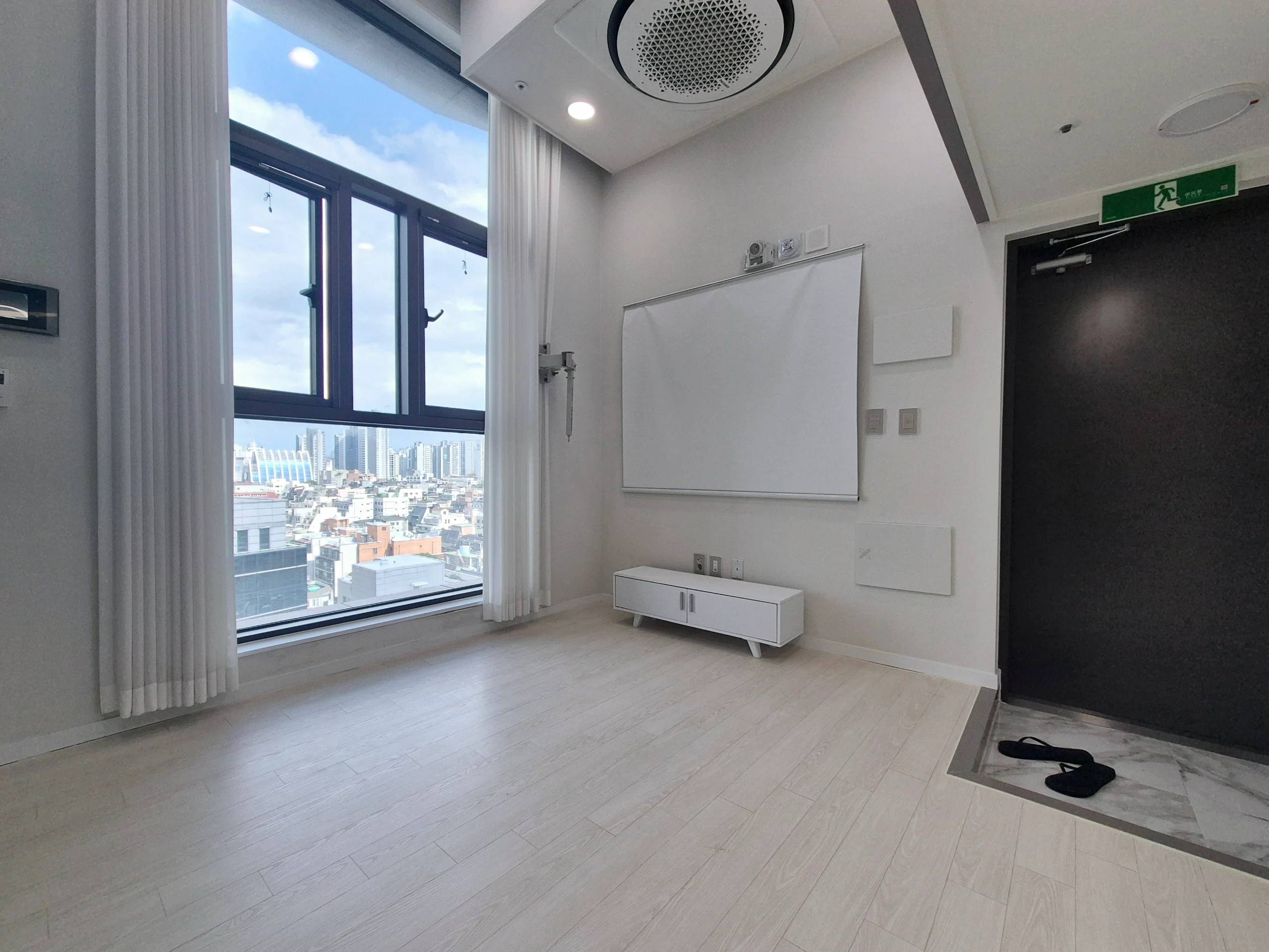 Small deposit and all furnished house in Seoul 사진 2