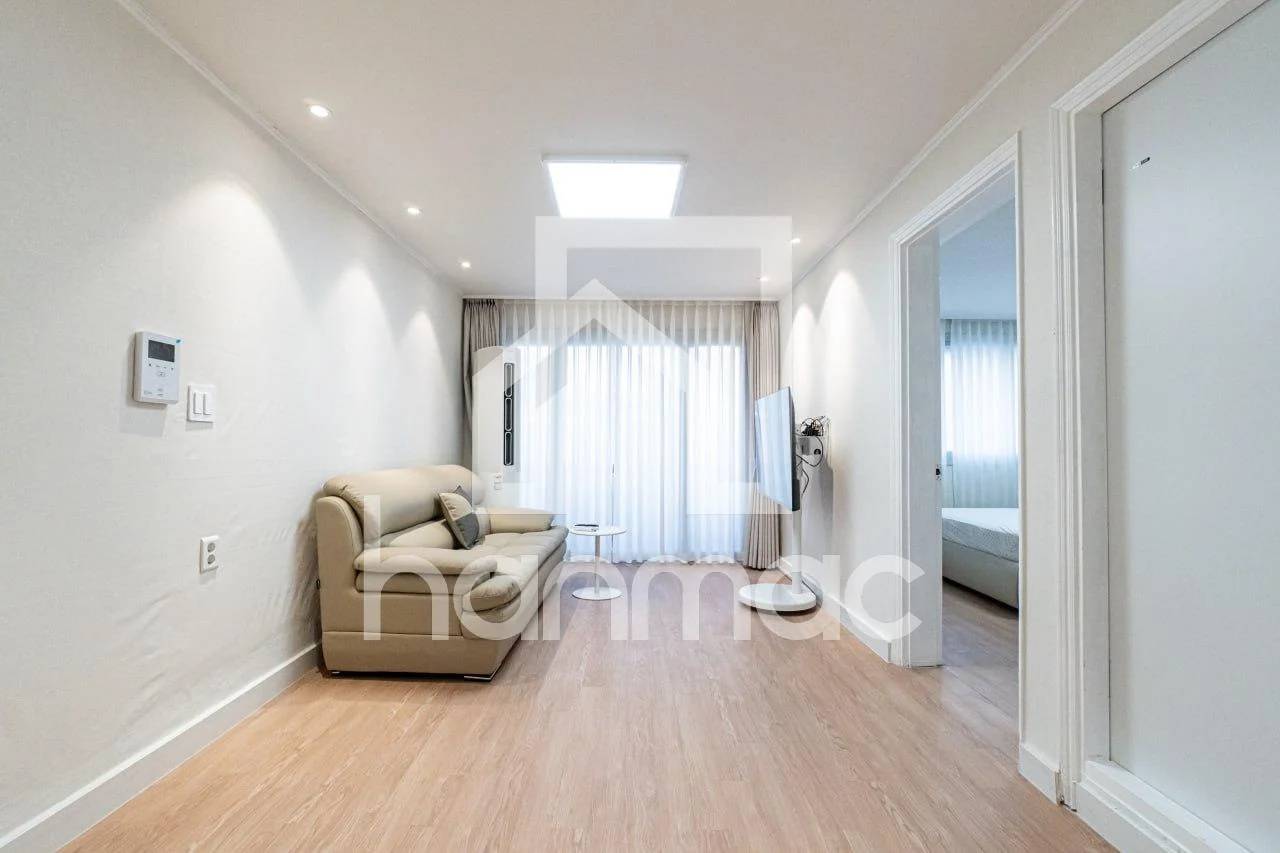 Small deposit and all furnished house in Seoul - photo 1