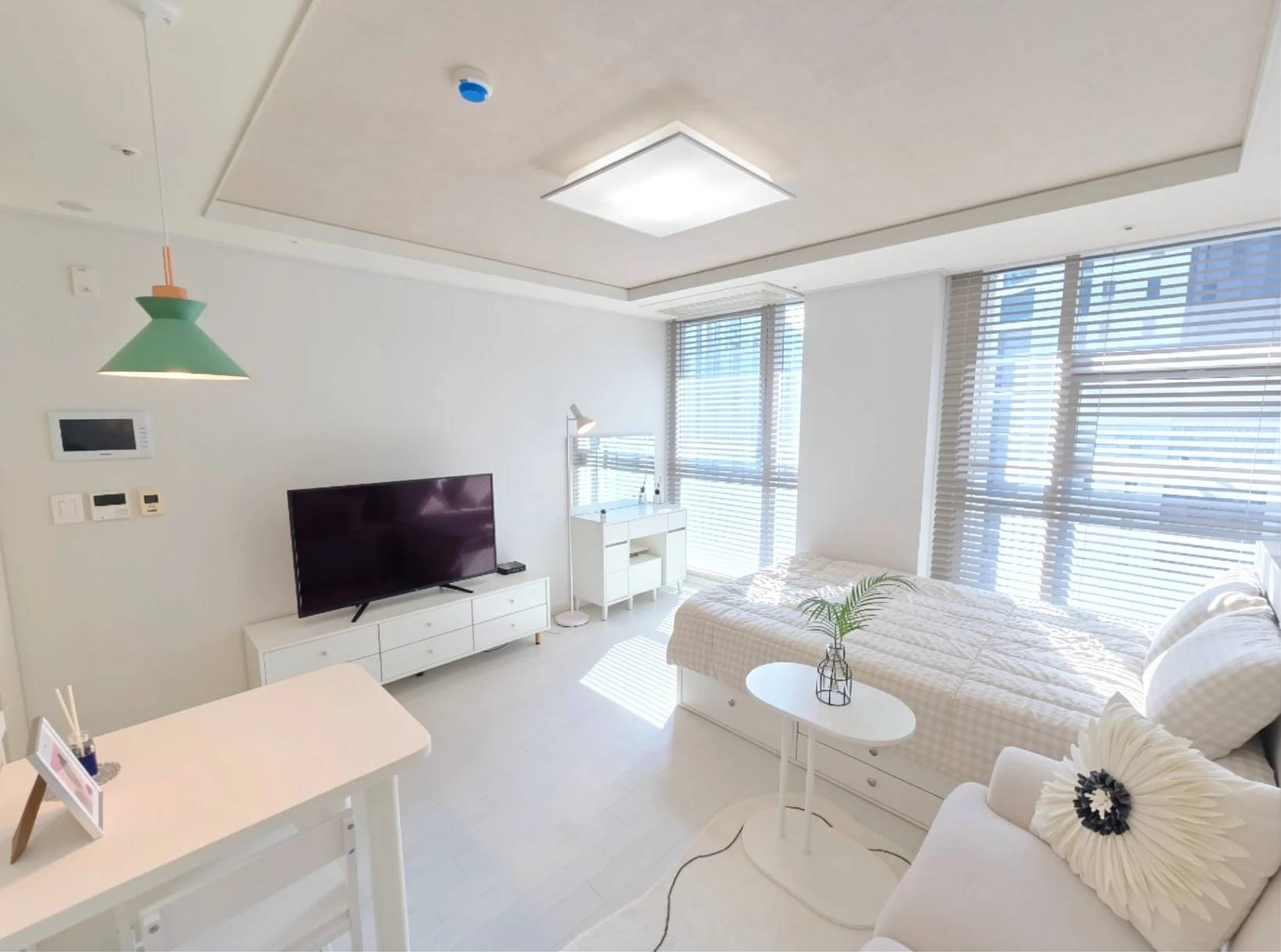 Small deposit and all furnished house in Seoul - photo 2