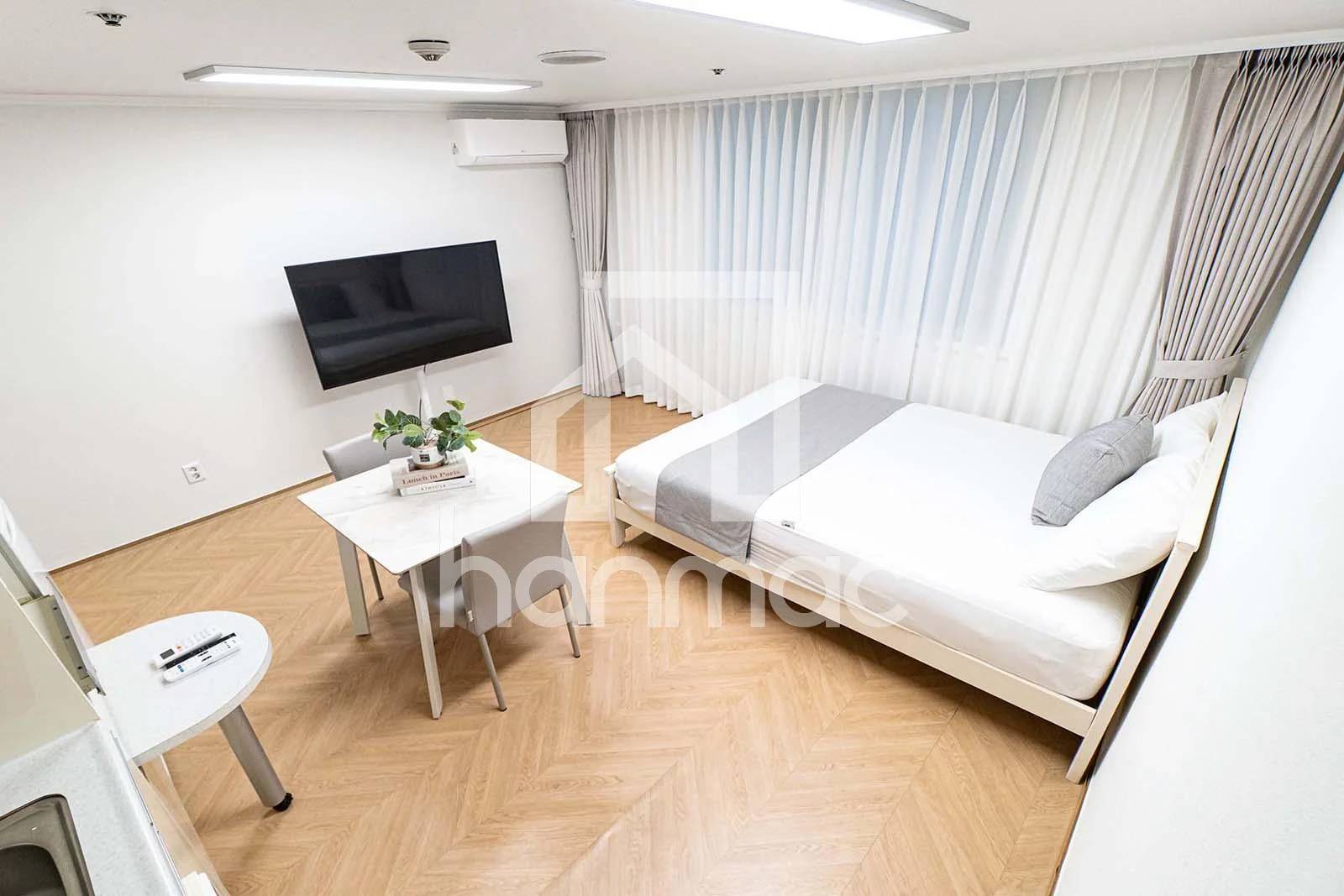 Small deposit and all furnished house in Seoul - photo 2