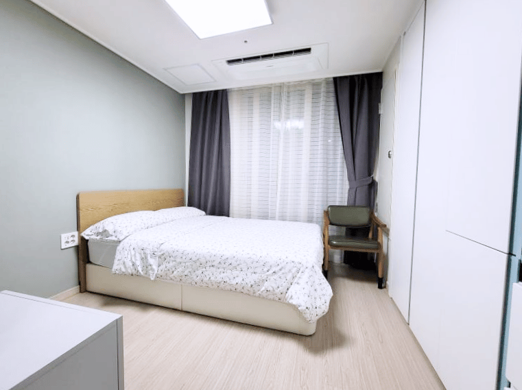 Small deposit and all furnished house in Seoul - photo 1