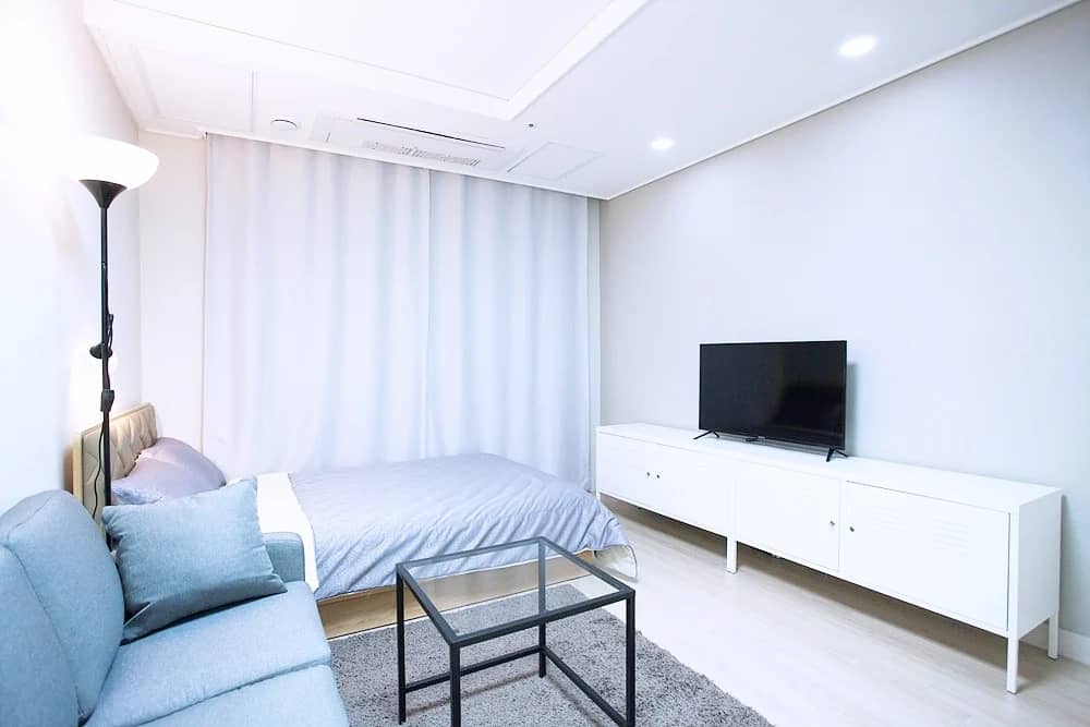 Small deposit and all furnished house in Seoul - photo 2