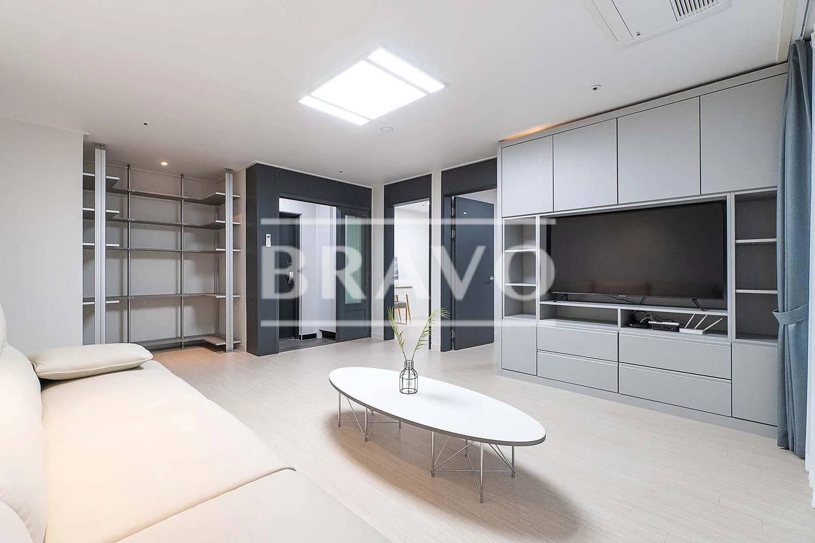 Small deposit and all furnished house in Seoul - photo 2