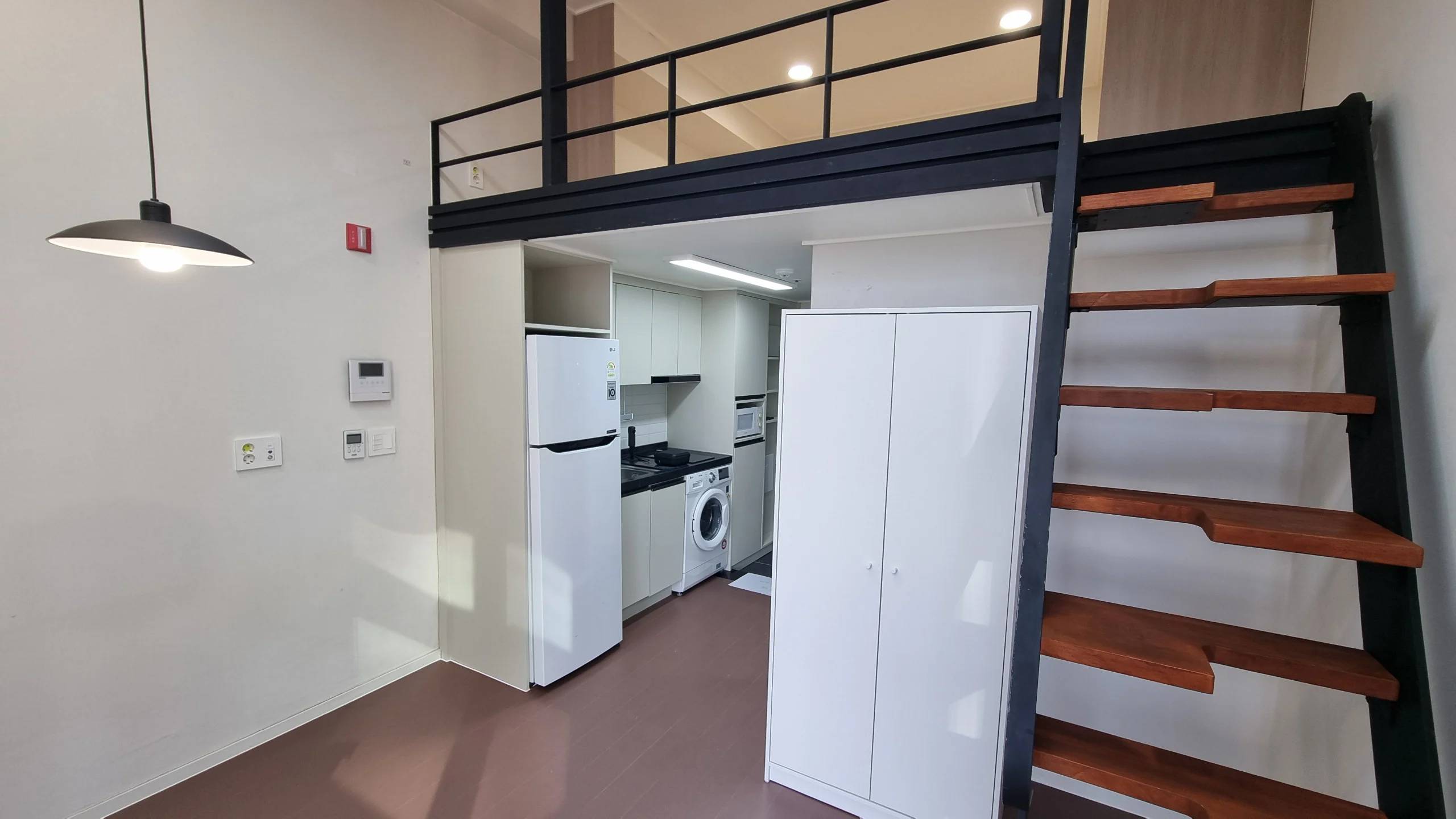 All management fees included. Near Sindang Station & Sinseol-dong Station. Duplex. Immediate move-in - 写真 1