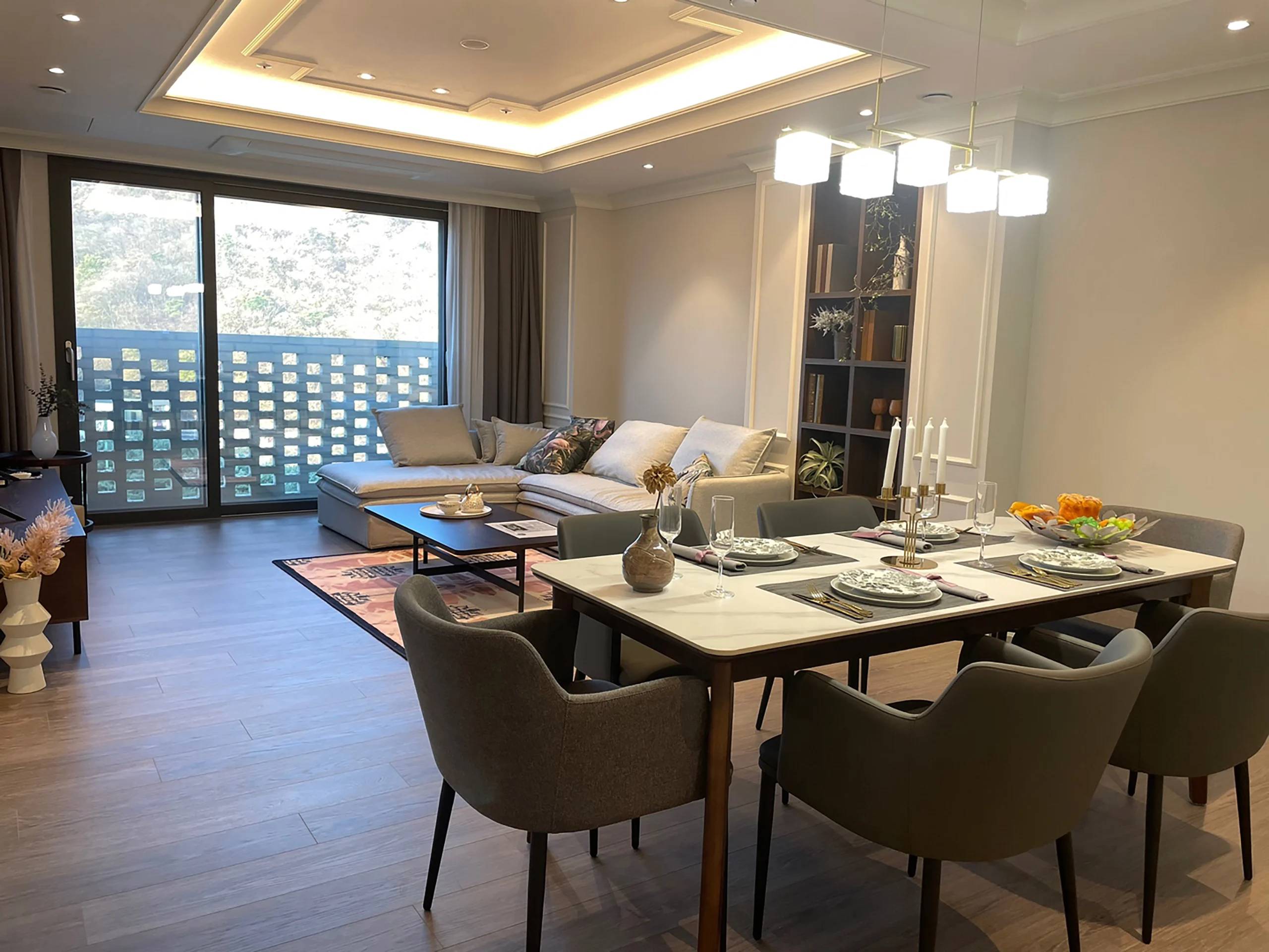 Premium, Like PentHouse, 2BR, 2BA, 30Meals/mo, 6Rounding/mo. - 写真 1