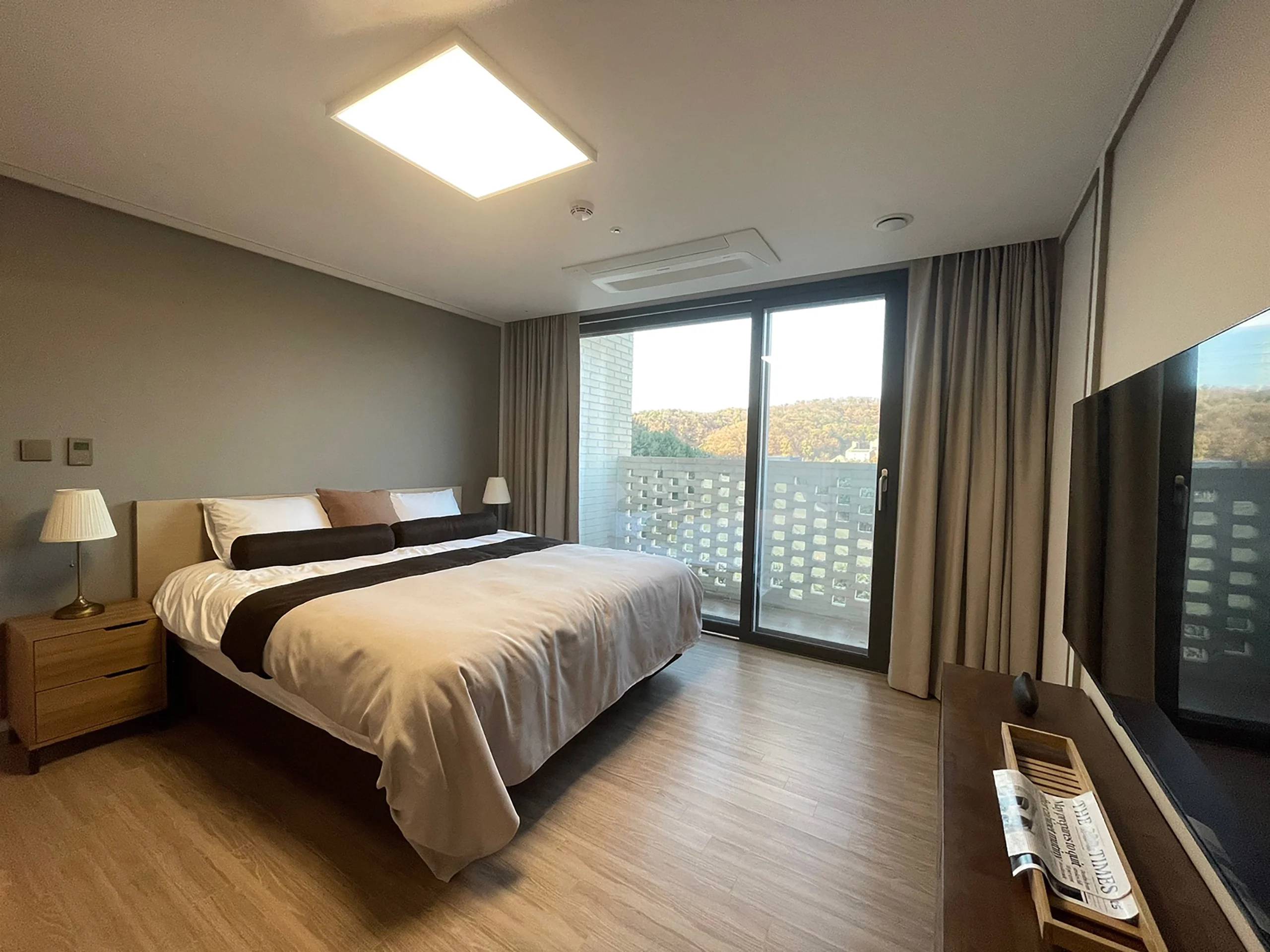 Luxury, 1BR, 1BA, 30Meals/mo, 6Rounding/mo. - 写真 2
