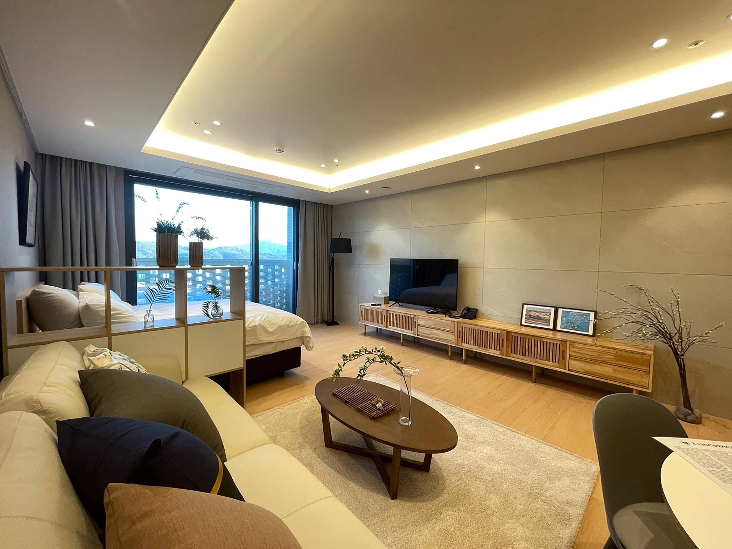 Super Studio, 1R, 1BA, 90Meals/mo, 15Rounding/mo. - 写真 1
