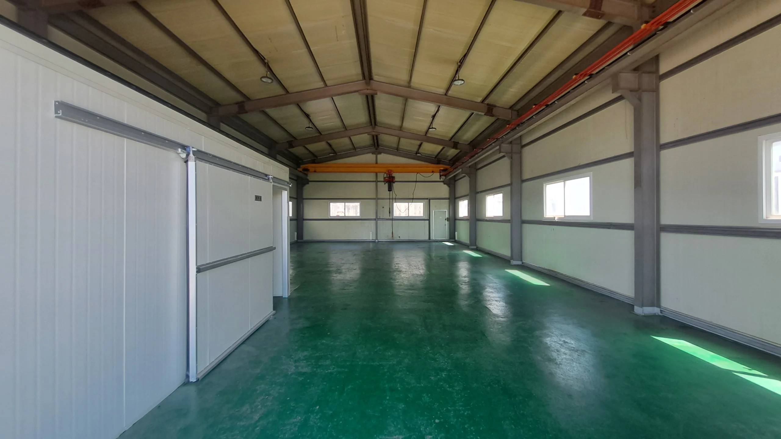 ๐๏ธ Warehouse with 2.8-Ton Hoist | Just 5 Mins to Samsung Electronics - photo 1