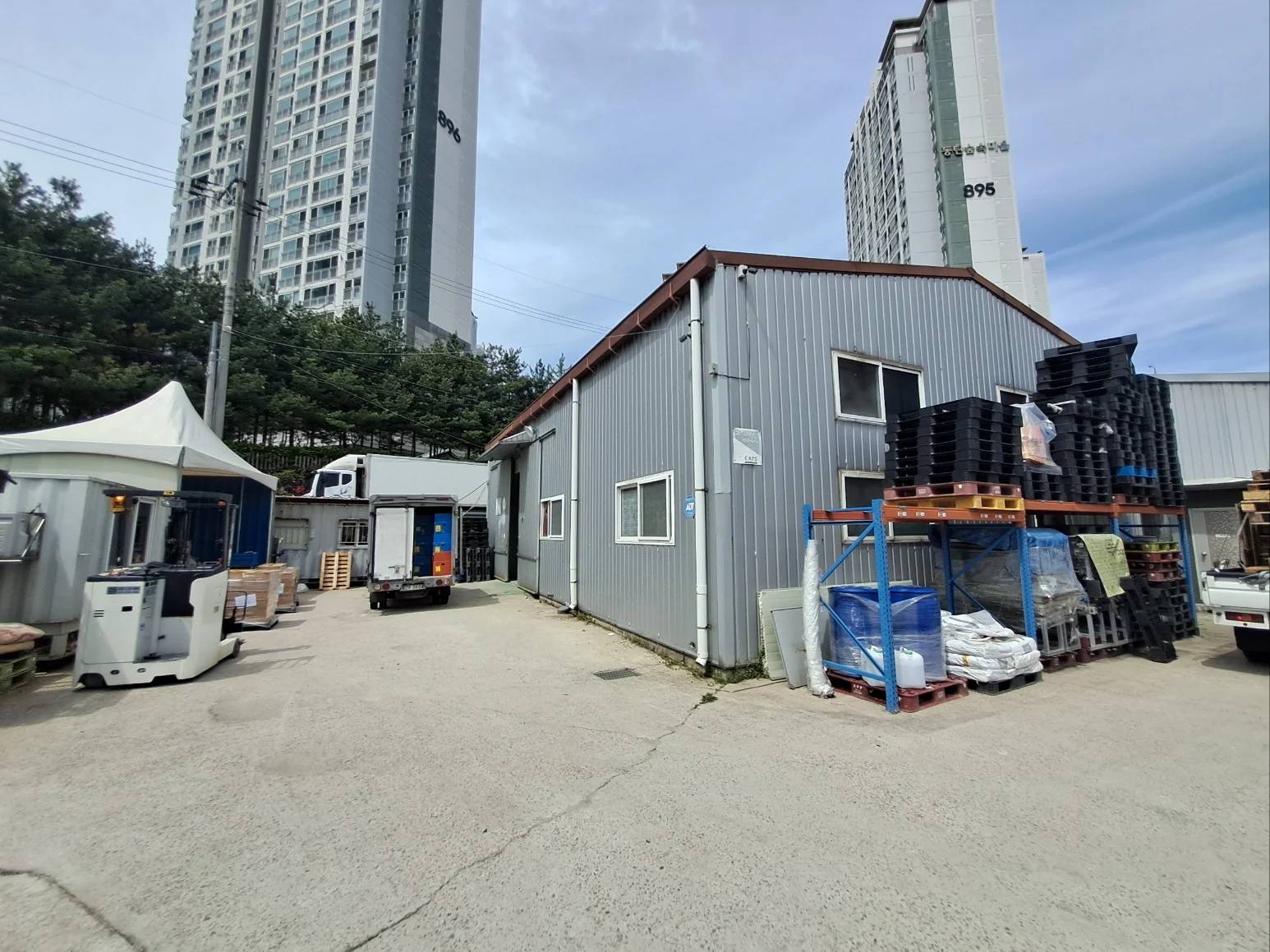 Commercial Facility Bordering Major Dongtan Residential Complex | Easy Staffing - 写真 1