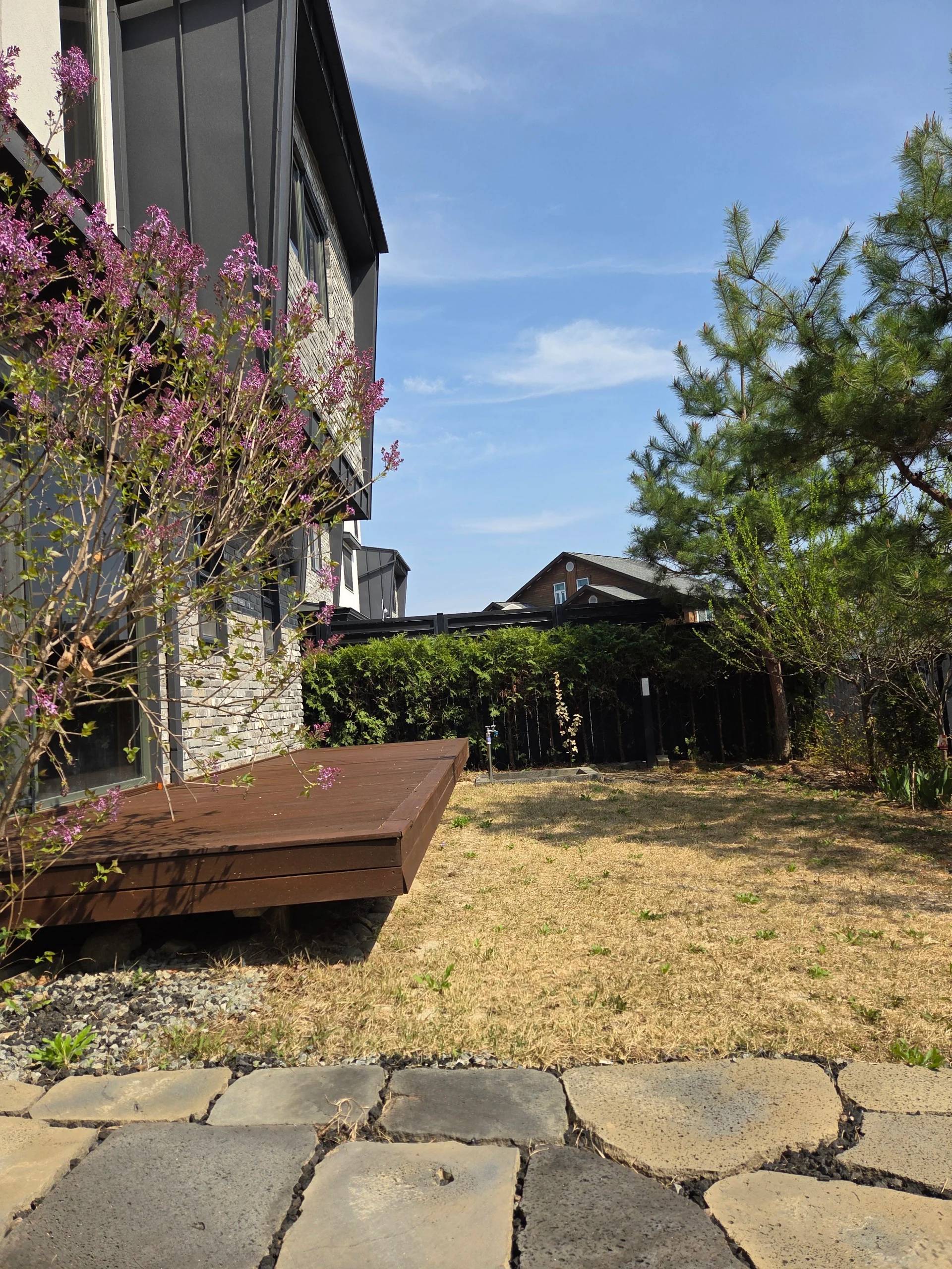 Yangpyeong Single Family House, South Han River View, 2 Floors + Attic, 3BD+3BA - 写真 2