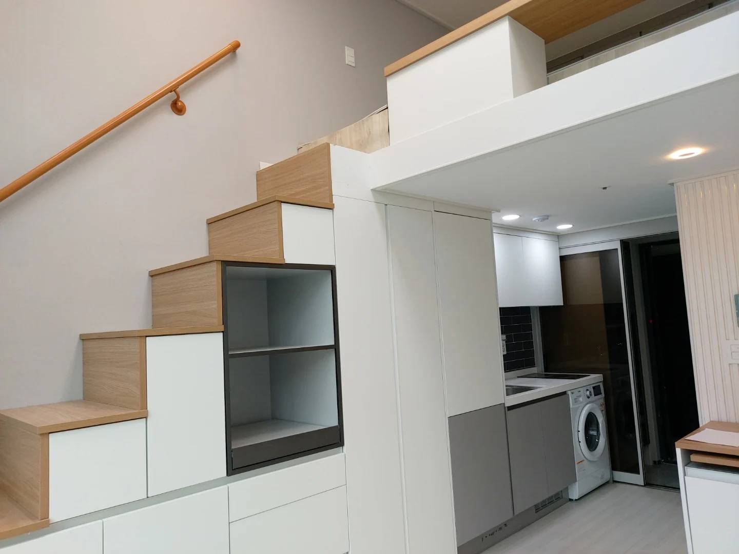 1-2 Minutes Walk from Ahyeon Subway Station, New Build, Duplex, Residential (RC) Allowed - 写真 2