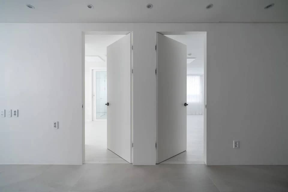 1 Minute Walk to Gangnam Station, 2BR, 2BA, Fully Furnished (사본) - photo 2