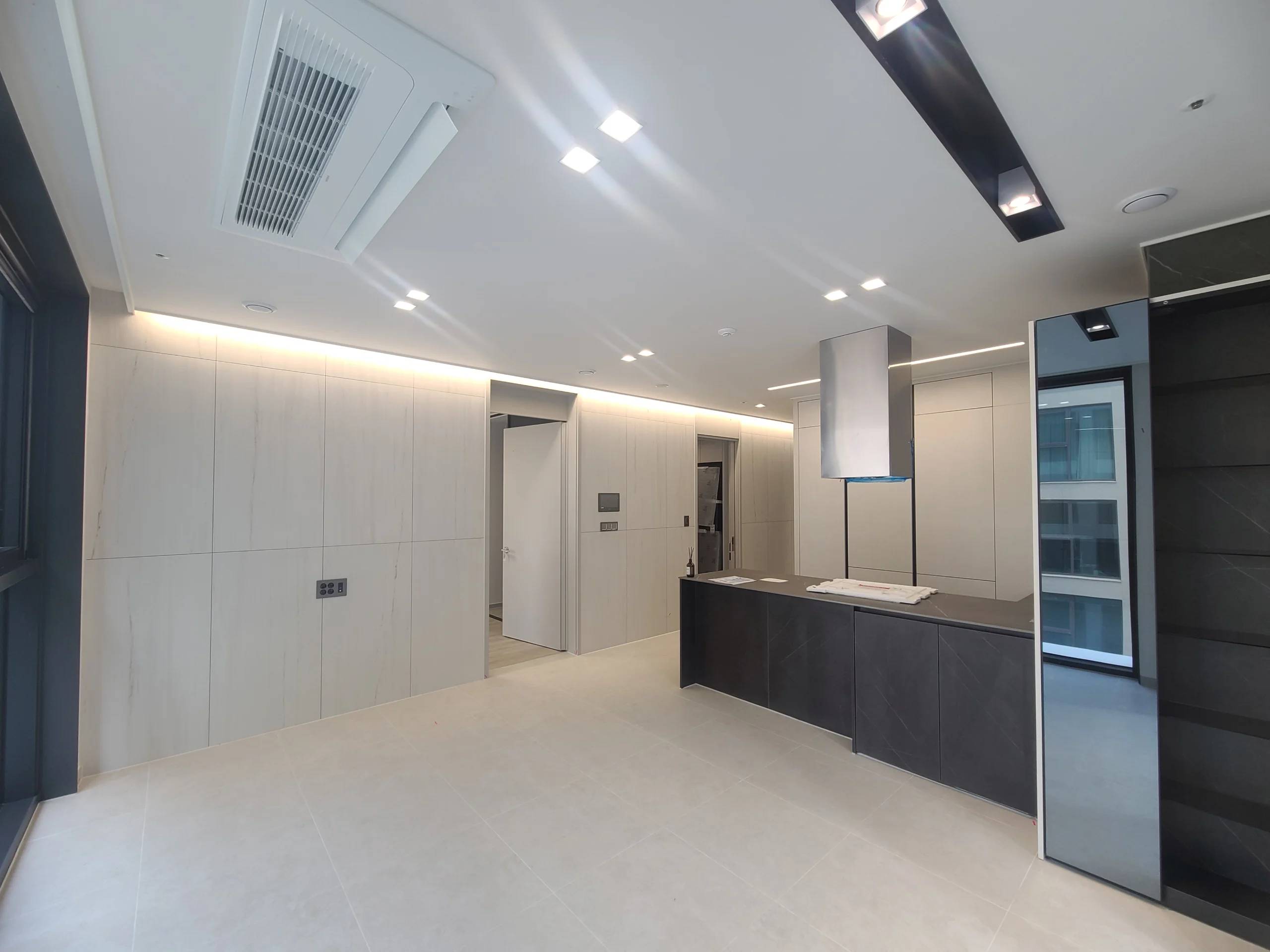 5-minute walk from Nambu Terminal Station, 2BR, 1BA, Newly Built, Fitness, Pool - photo 2