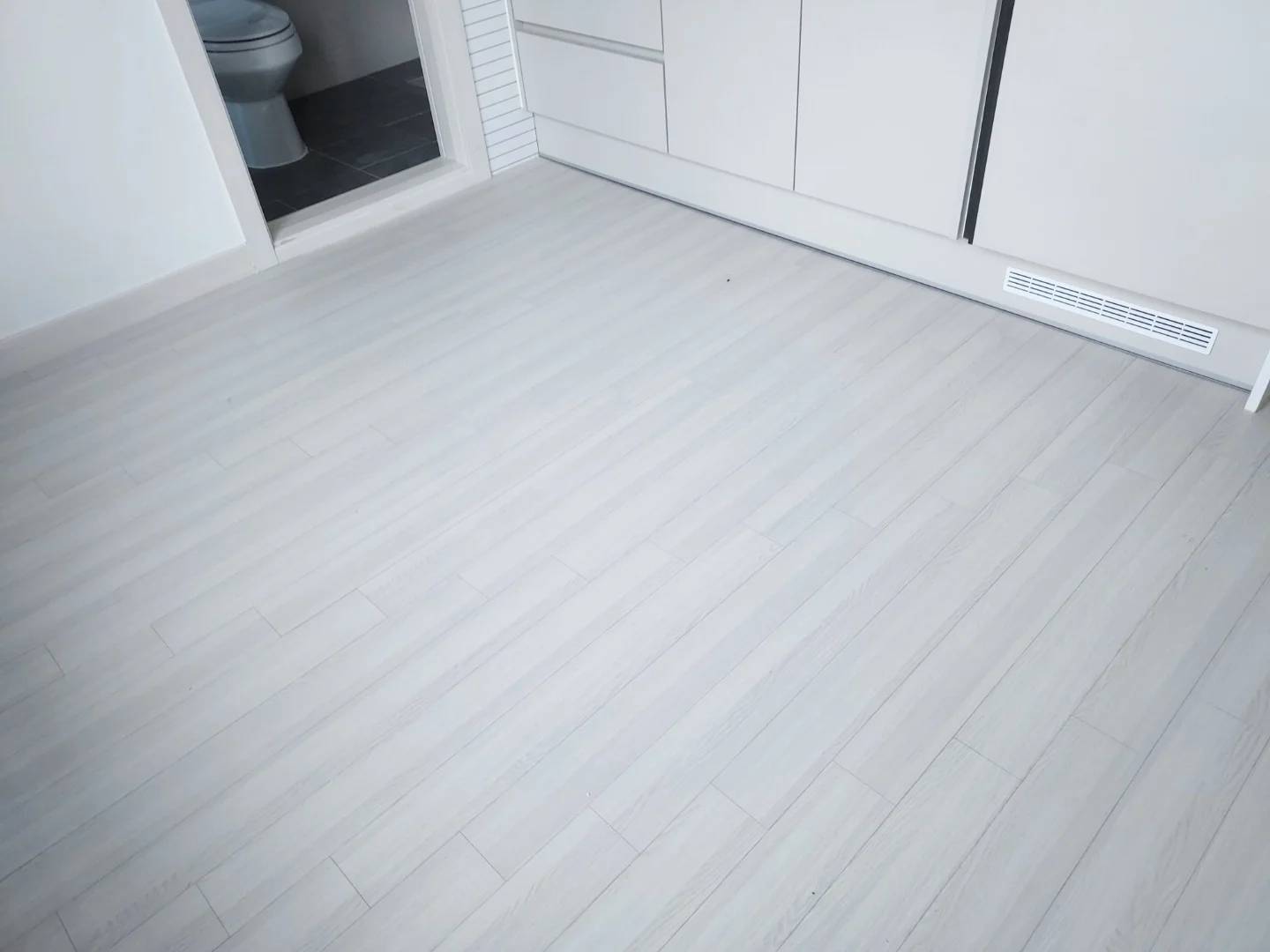 New, 1BR separate bedroom, ARC okay, near Sinchon subway station. - photo 2