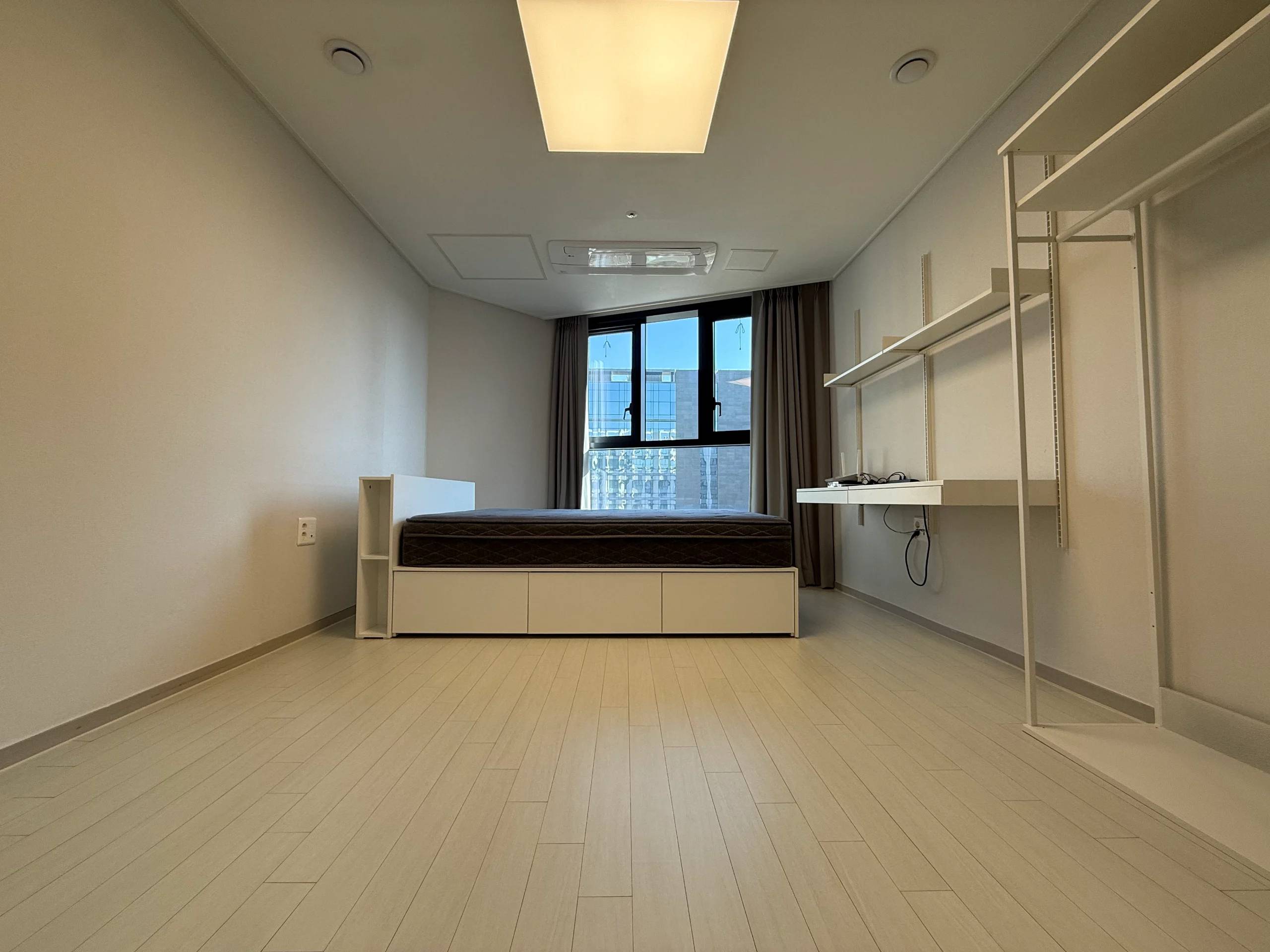 1BR, 1BA, ARC, Rent Free for 6mo. or 12mo. Contract, Superior. - Foto 2