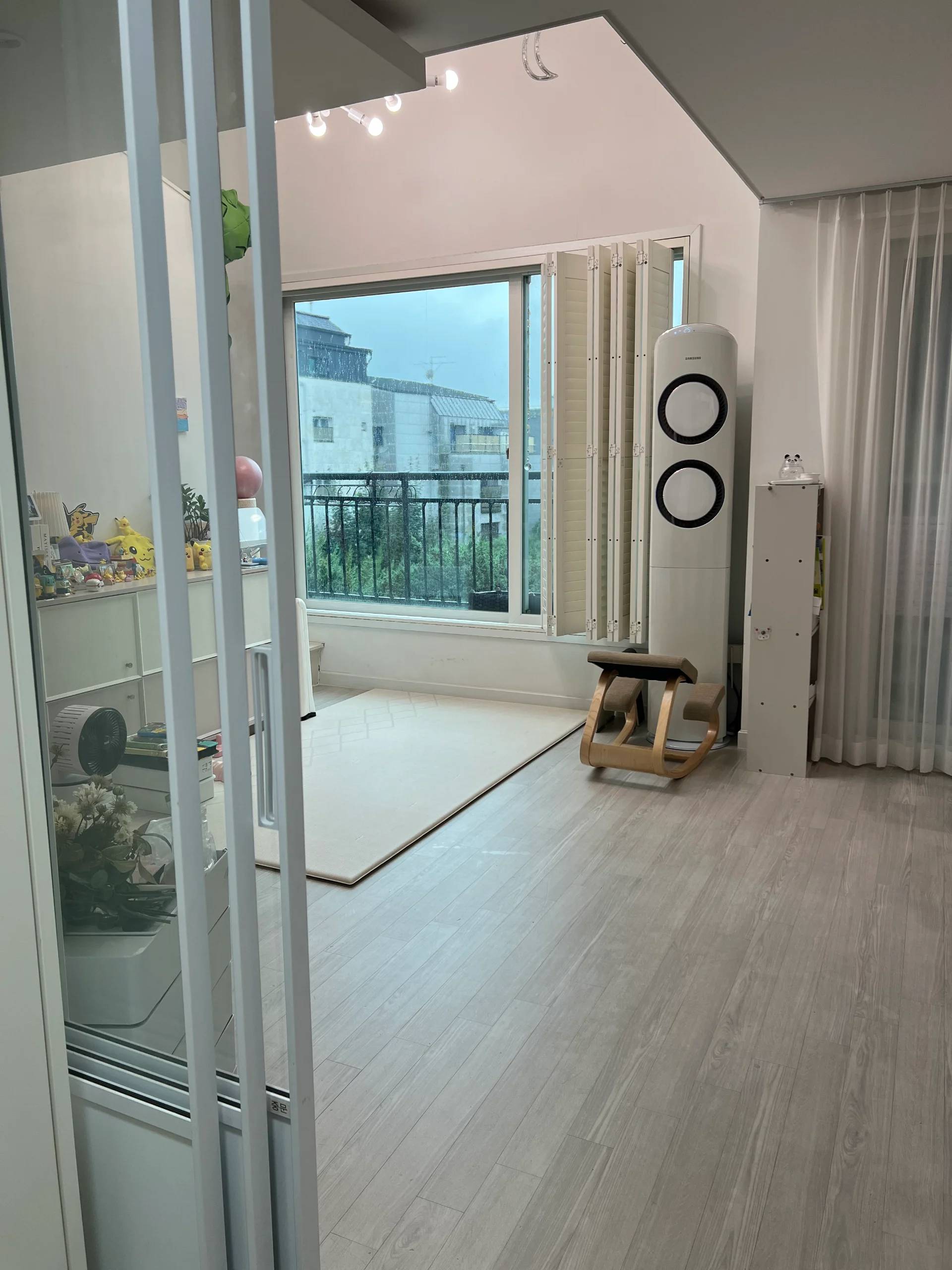 2BR, 2BA, 3-min walk to Nambu Terminal Stn, fully furnished, ARC ok. - photo 2