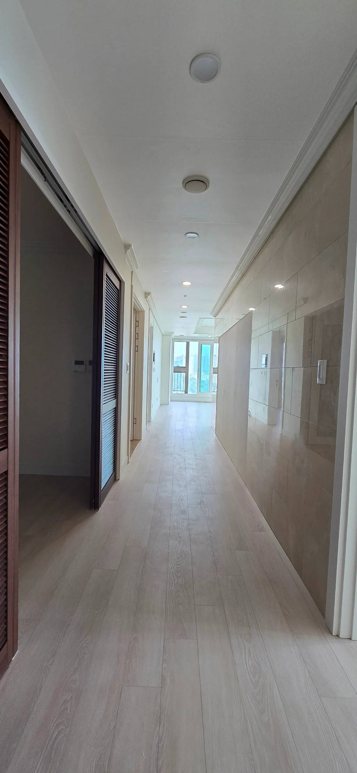All Renovated Apartment with Breath-taking View - Foto 2