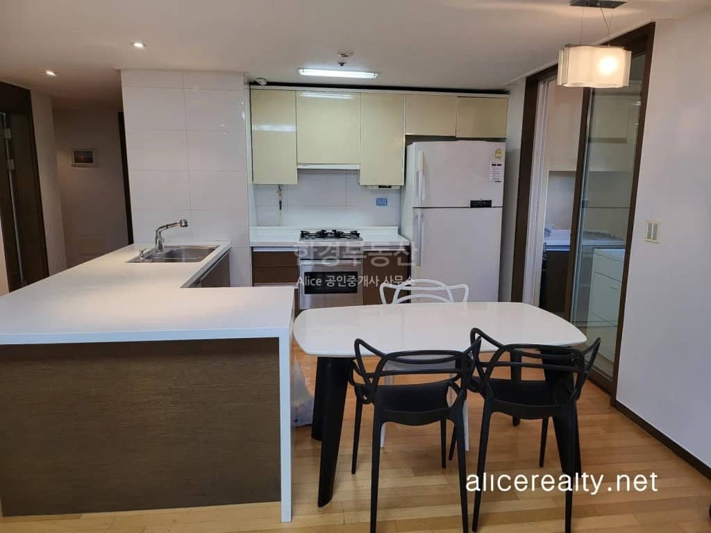 A Fully Furnished Apartment at the Great Location in Yongsan 사진 2