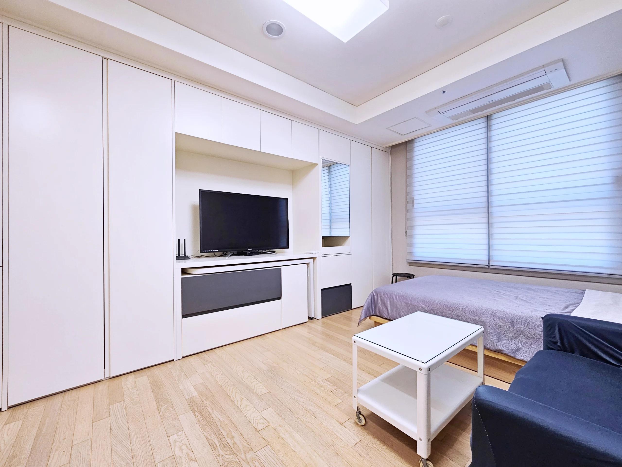 Small deposit and all furnished house in Seoul 2