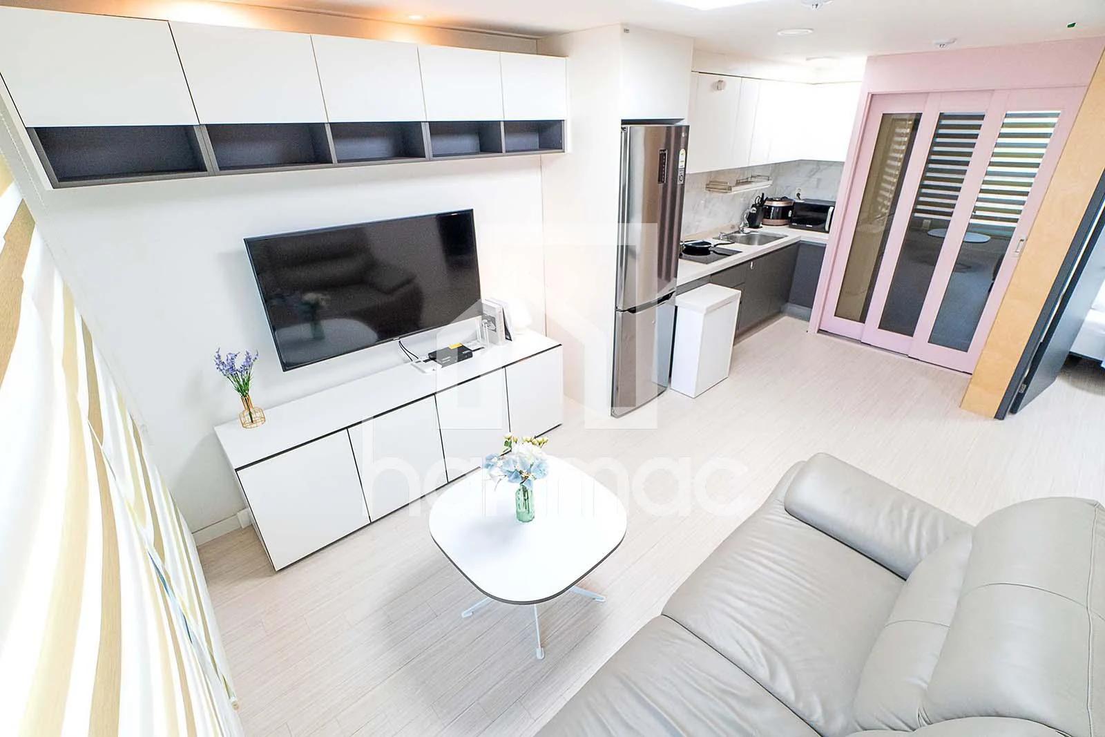 Small deposit and all furnished house in Seoul 2