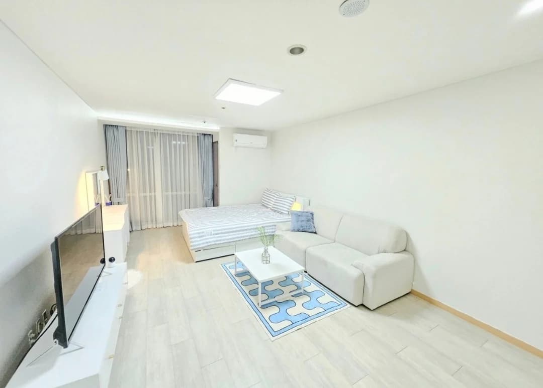 Small deposit and all furnished house in Seoul foto 1