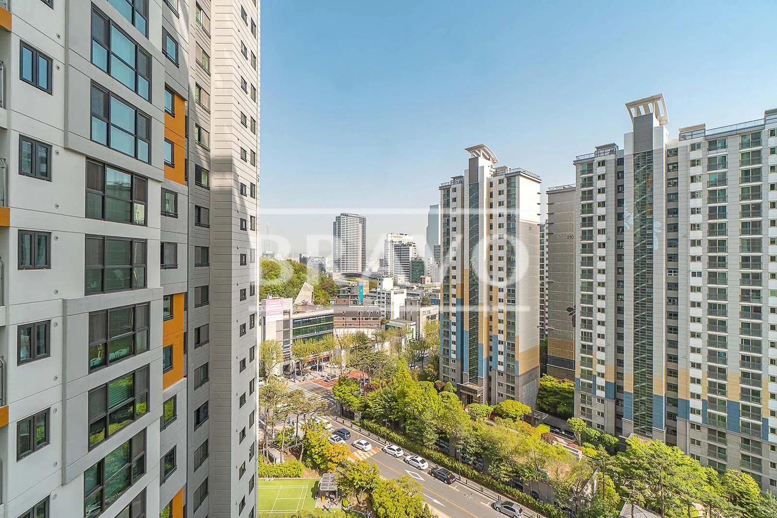 Small deposit and all furnished house in Seoul 1