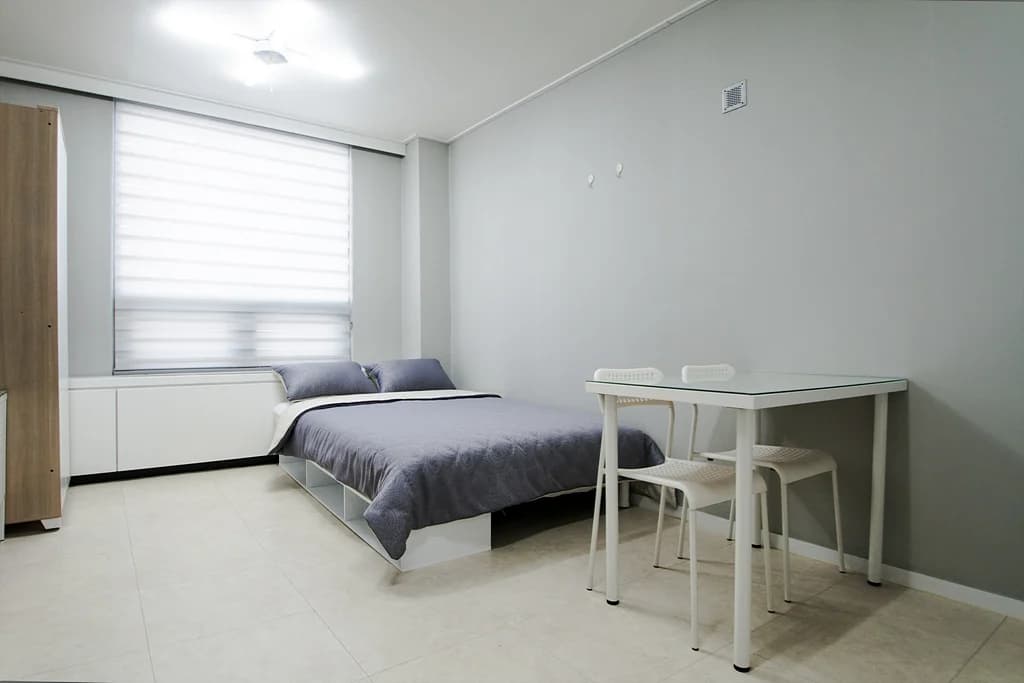 Small deposit and all furnished house in Seoul 2