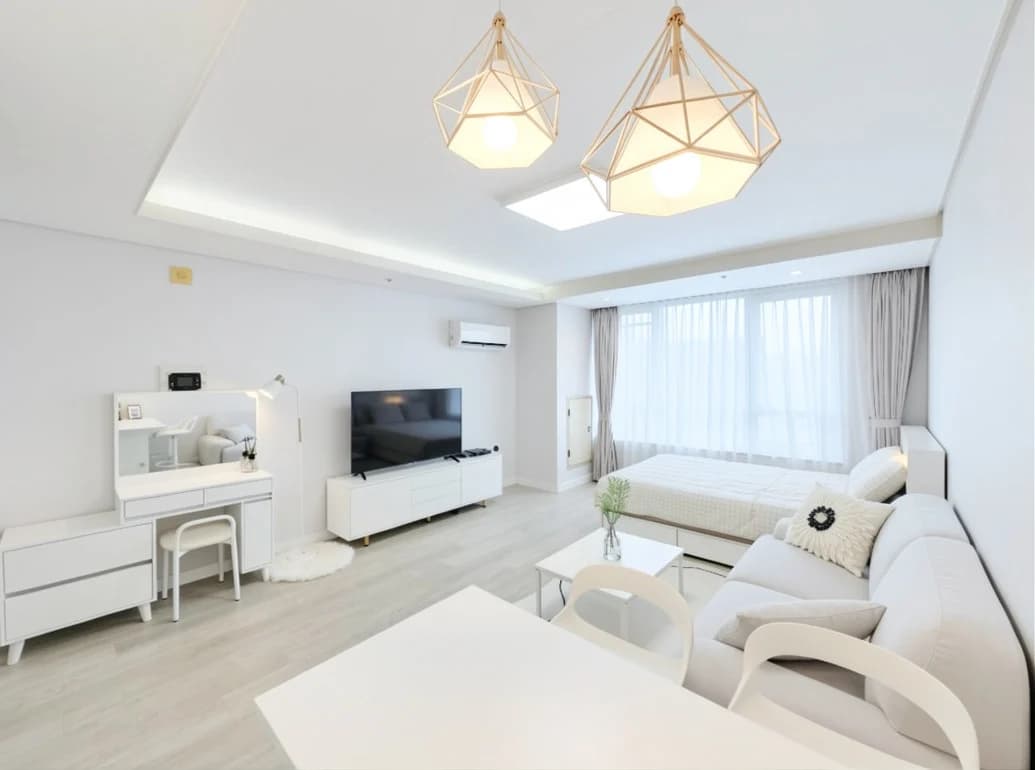 Small deposit and all furnished house in Seoul 2