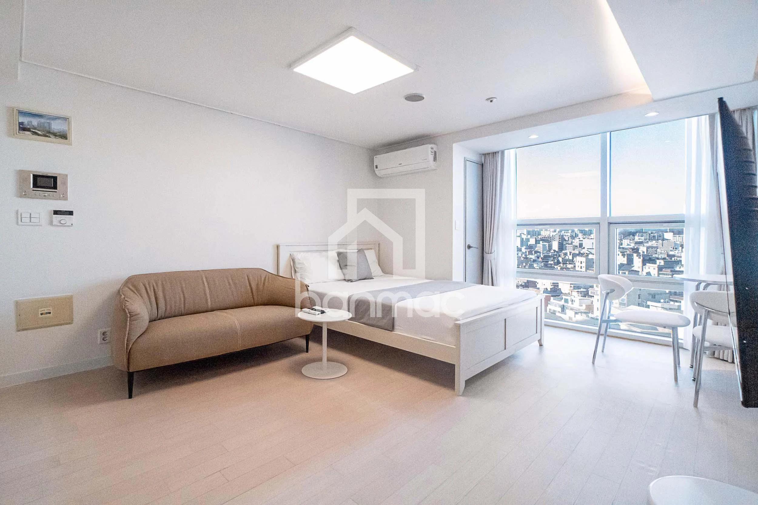 Small deposit and all furnished house in Seoul 2