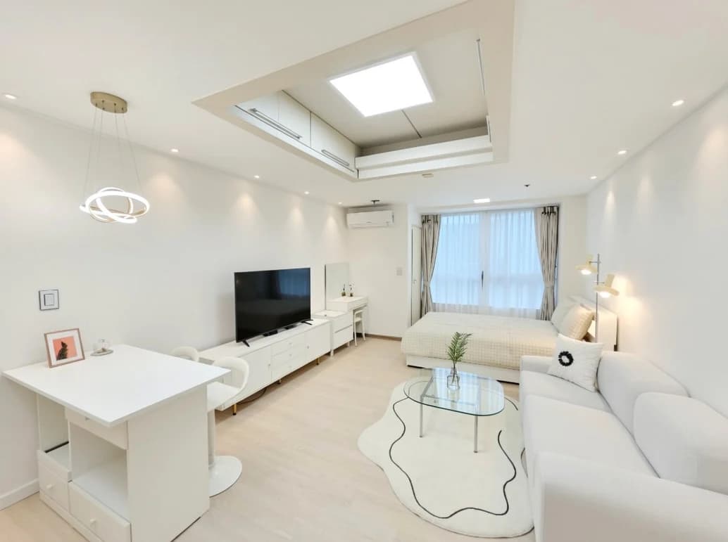 Small deposit and all furnished house in Seoul 2