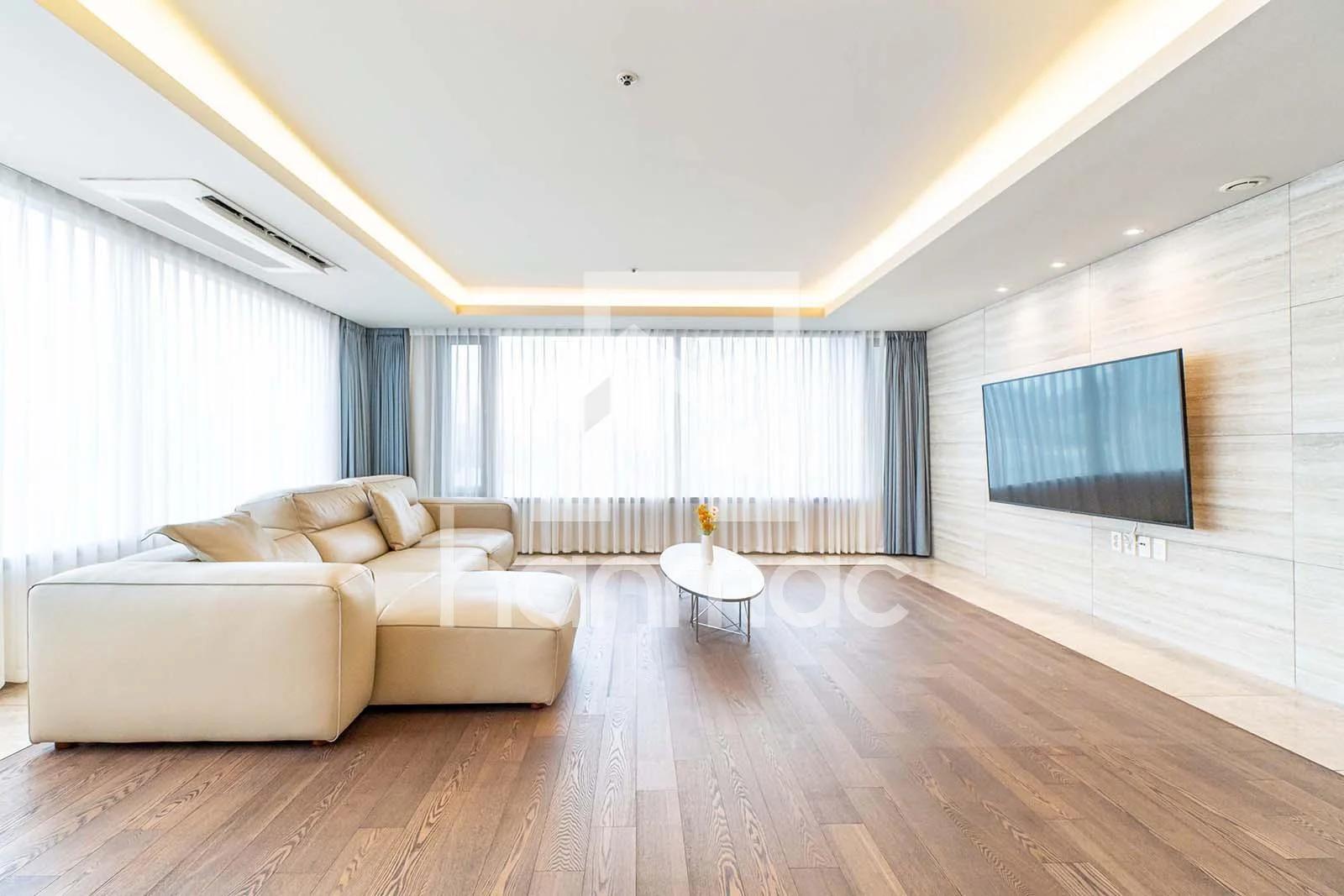 Small deposit and all furnished house in Seoul 2