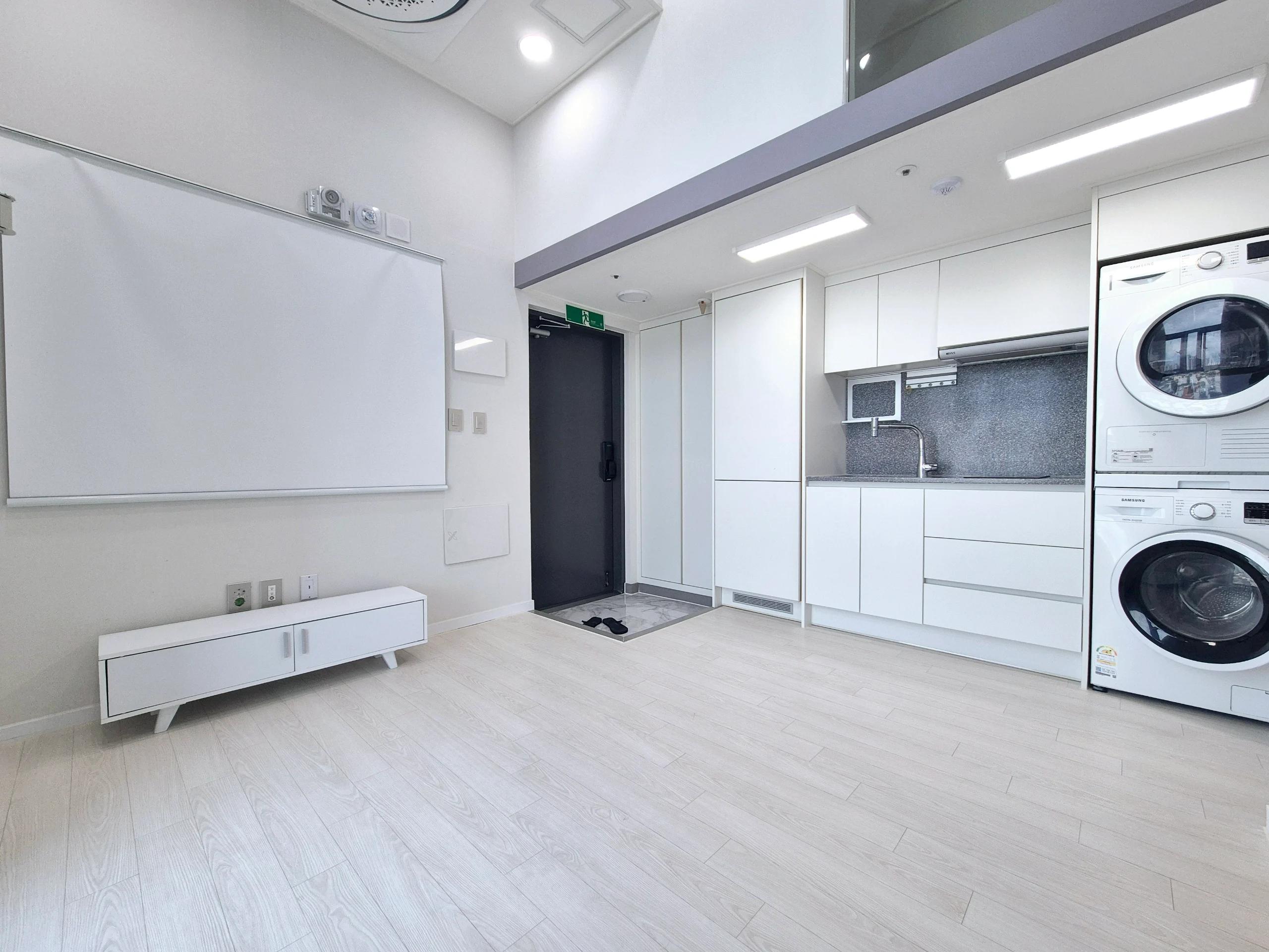 Small deposit and all furnished house in Seoul 평면도 4
