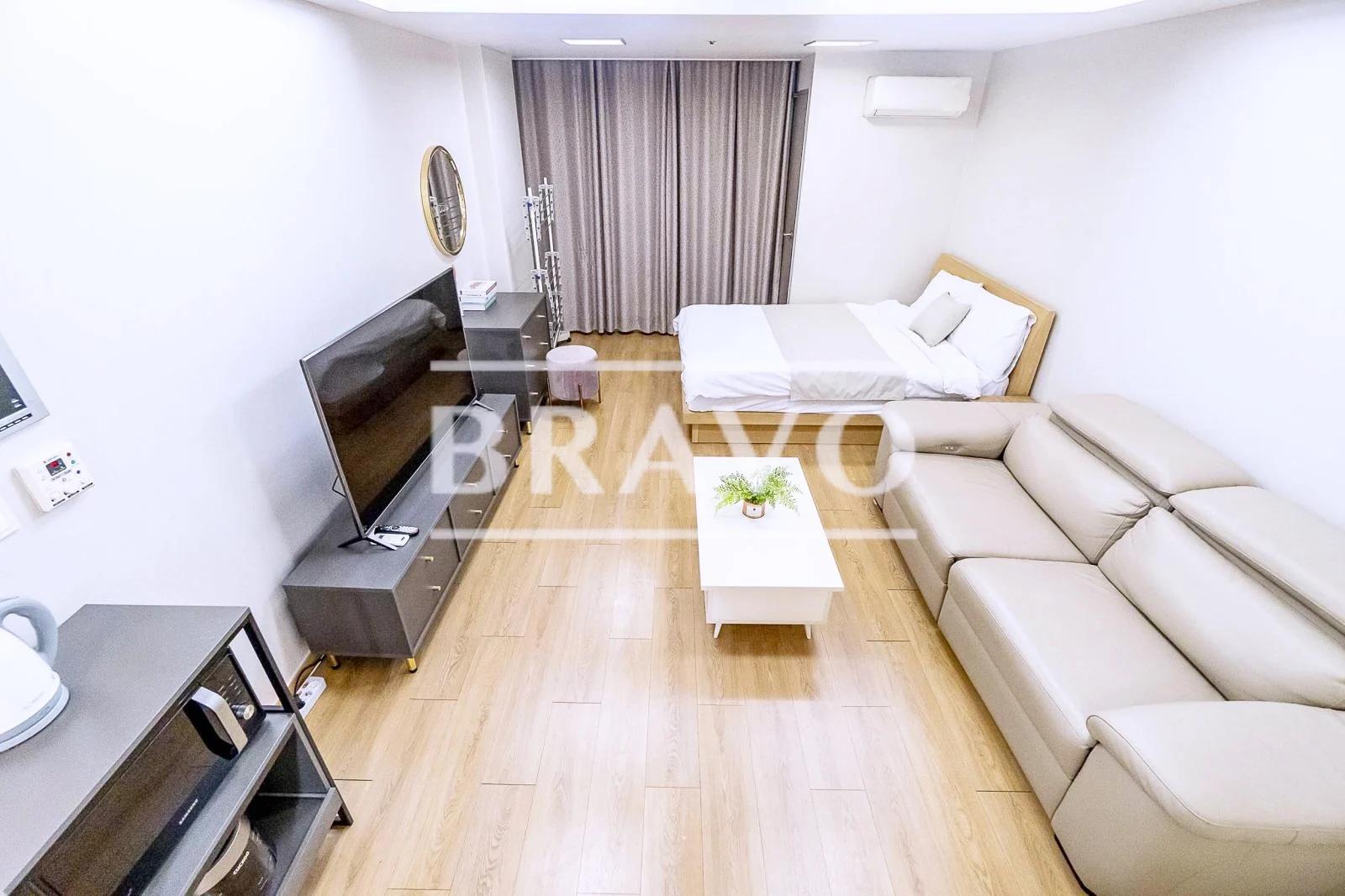 Small deposit and all furnished house in Seoul 1