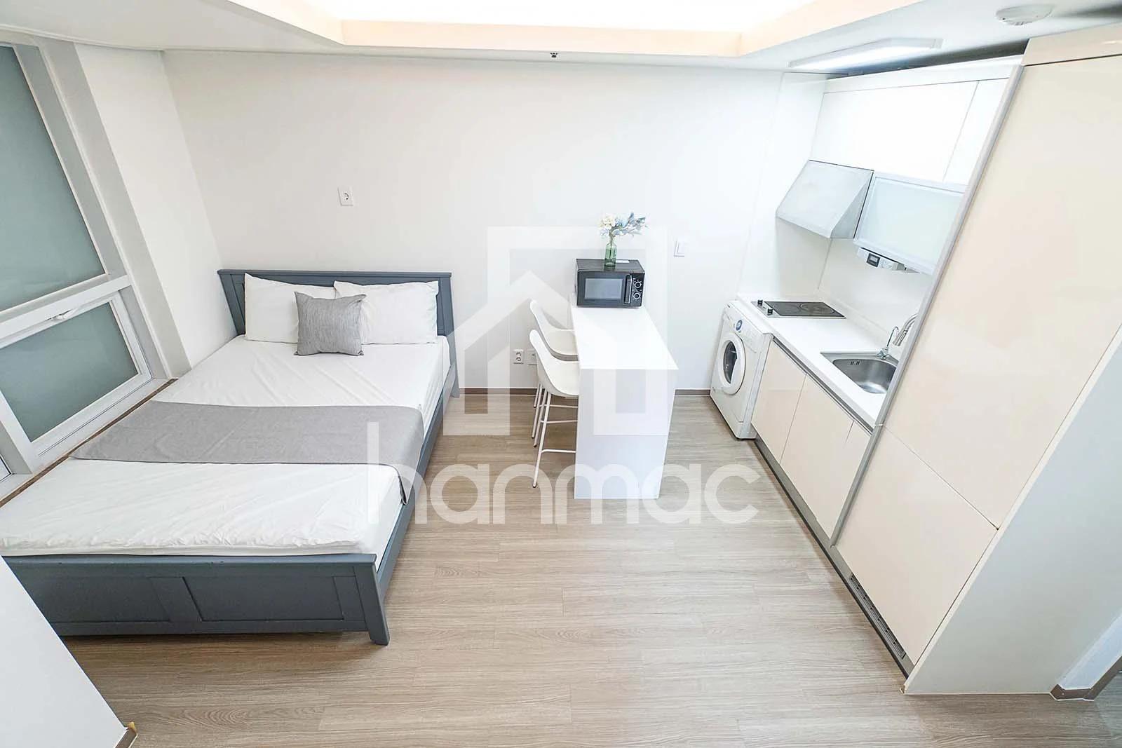 Small deposit and all furnished house in Seoul 2